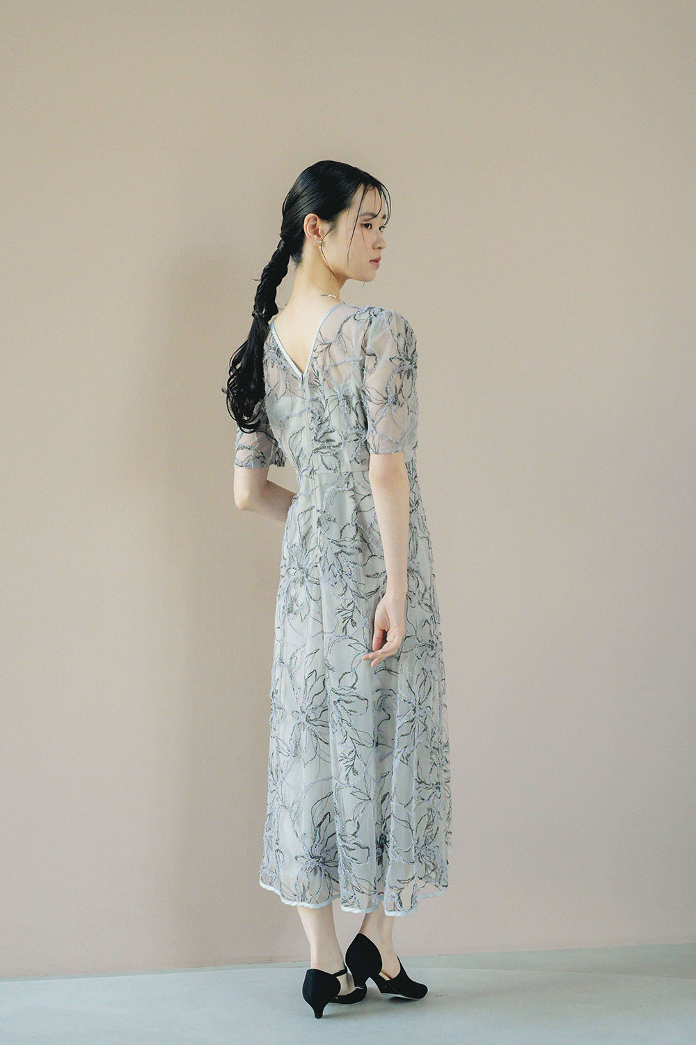 kaene エンブロイダリーモールレースドレス / 101187 | モデル身長170cm 着用サイズM(38)