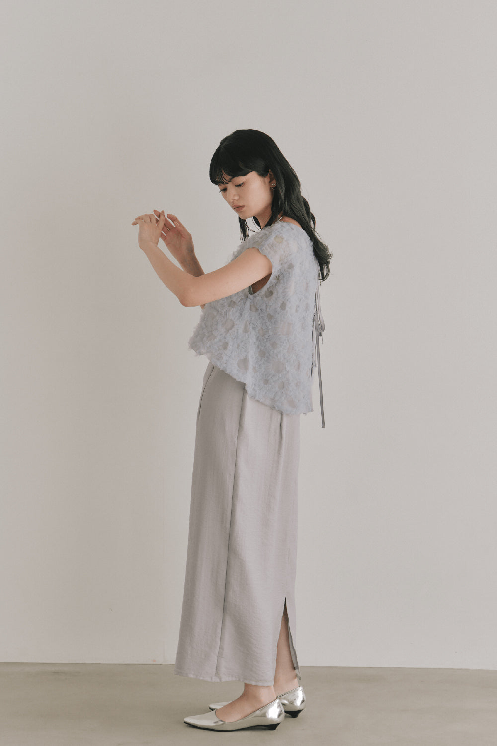 kaene フラッフィーフラワーコンビドレス / 101173 | モデル身長165cm 着用サイズM(38)