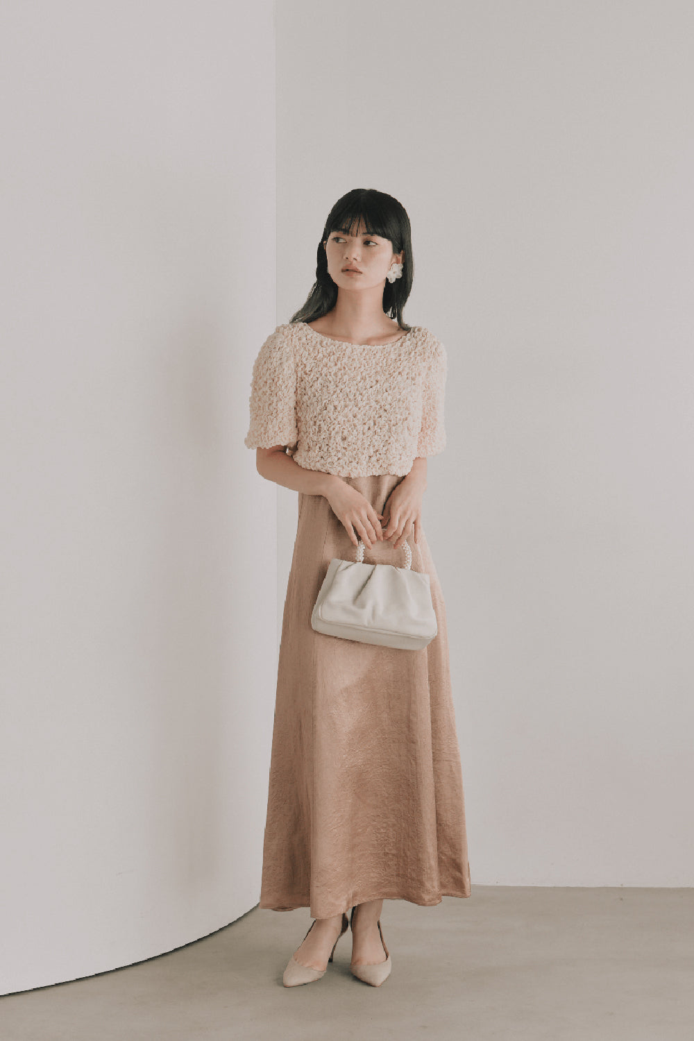 kaene シャーリングシフォンブラウスセットドレス / 101129 | モデル身長165cm 着用サイズS(36)