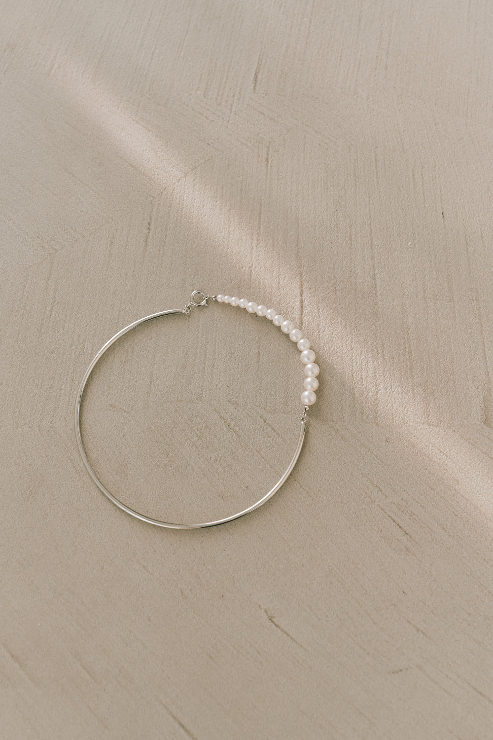 kaene セミサークルパールネックレス / 032005 | silver(シルバー)