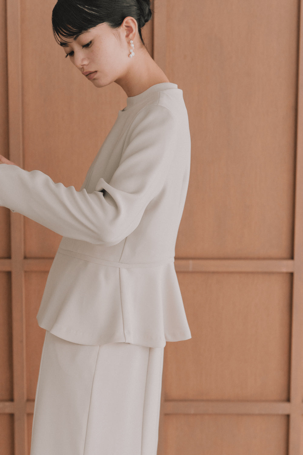 kaene シフォンドッキングマーメイドワンピース / 101163 | モデル身長165cm 着用サイズM(38) ※シフォンパイピングジャケット / 005368