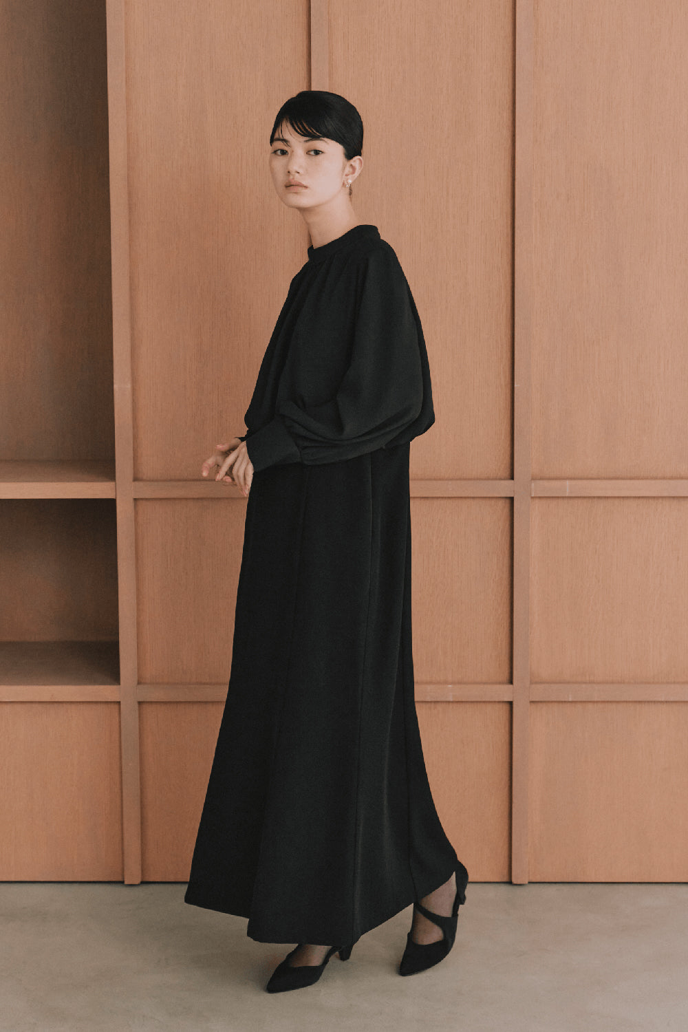 kaene シフォンドッキングマーメイドワンピース / 101163 | モデル身長165cm 着用サイズL(40)