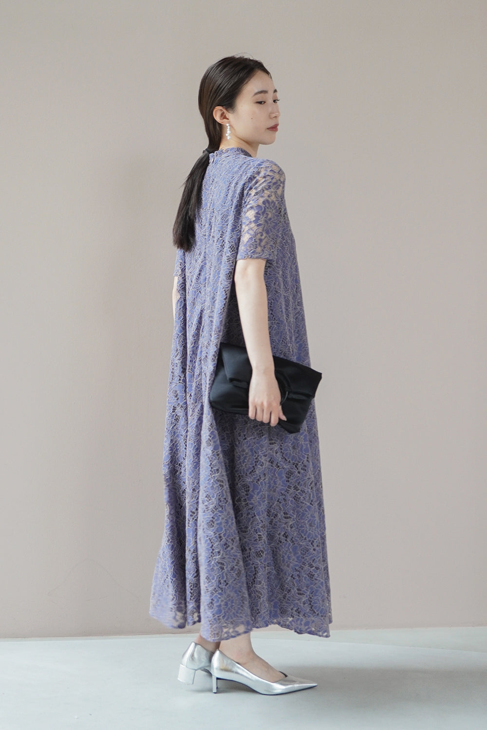 kaene パイピングレースAラインドレス / 100789 | モデル身長160cm 着用サイズFREE ※blue着用