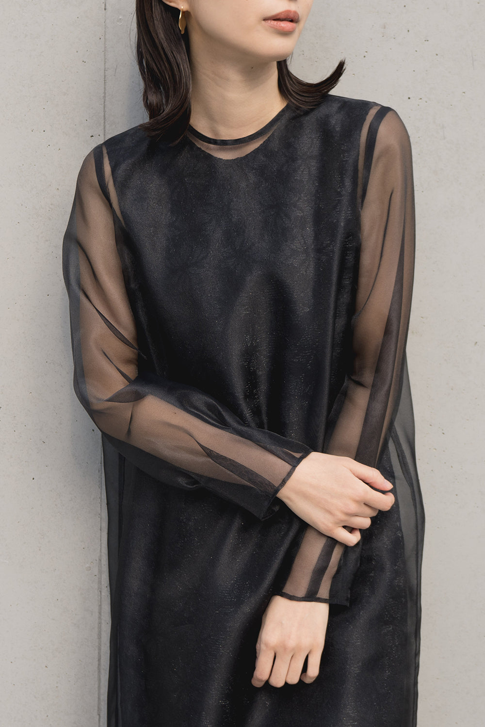 シアーレイヤードオールインワン / 100832 kaene | モデル身長160cm 着用サイズ36