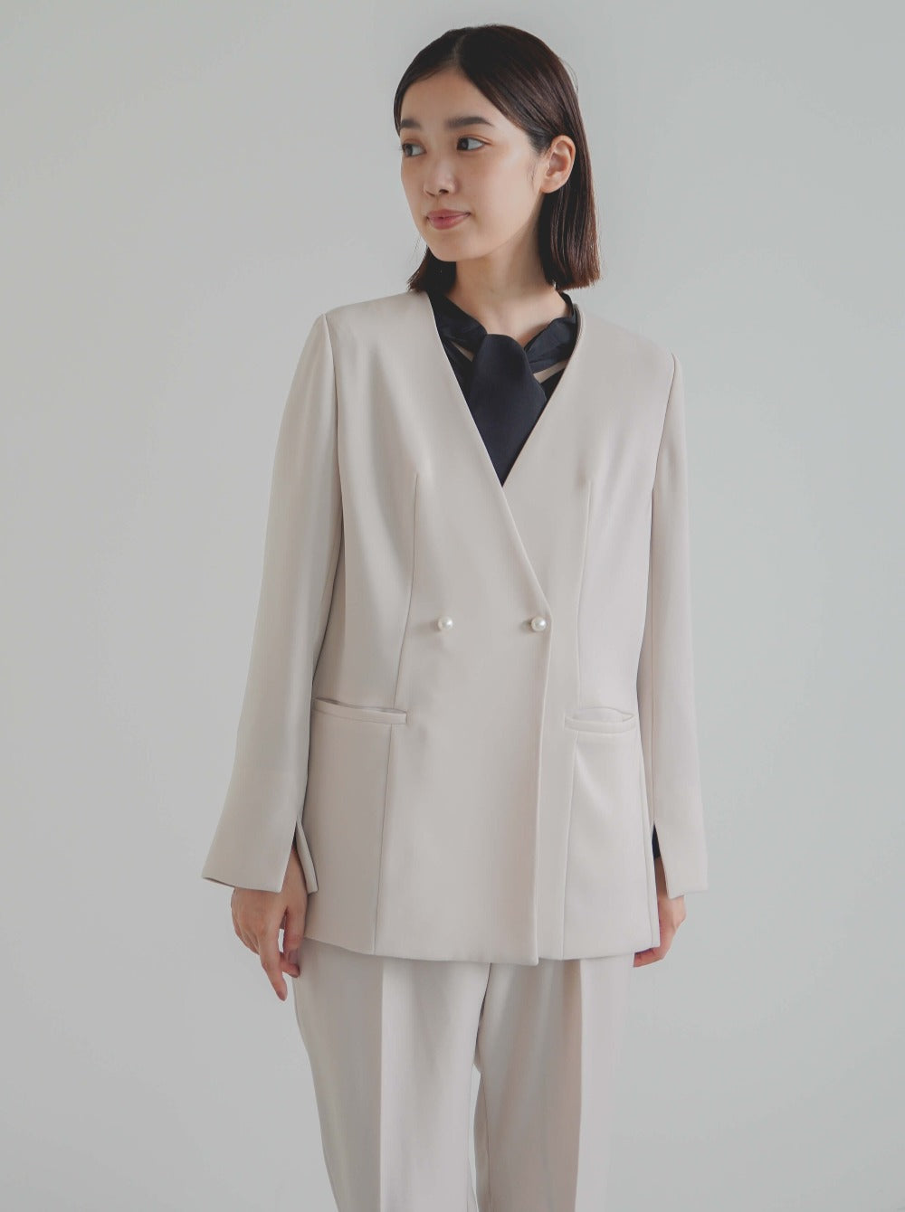 kaene パールダブルジャケット / 005345 | モデル身長162cm 着用サイズ36