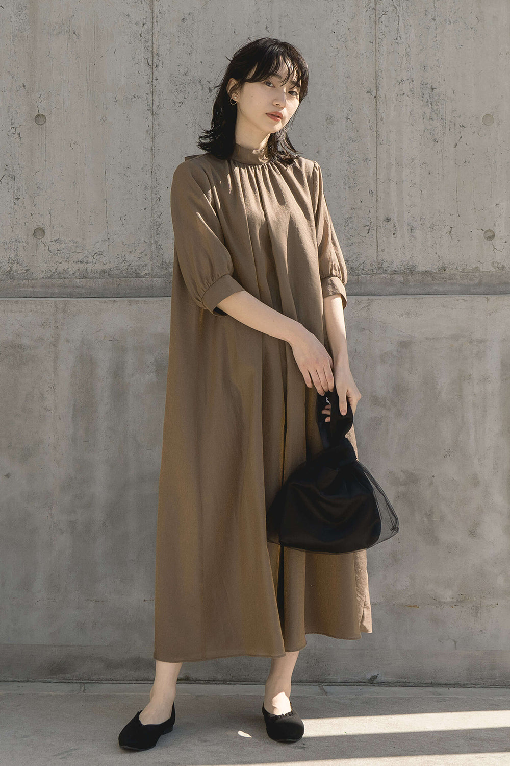 kaene シャンブレーAラインドレス / 100768 | モデル身長160cm 着用サイズ2