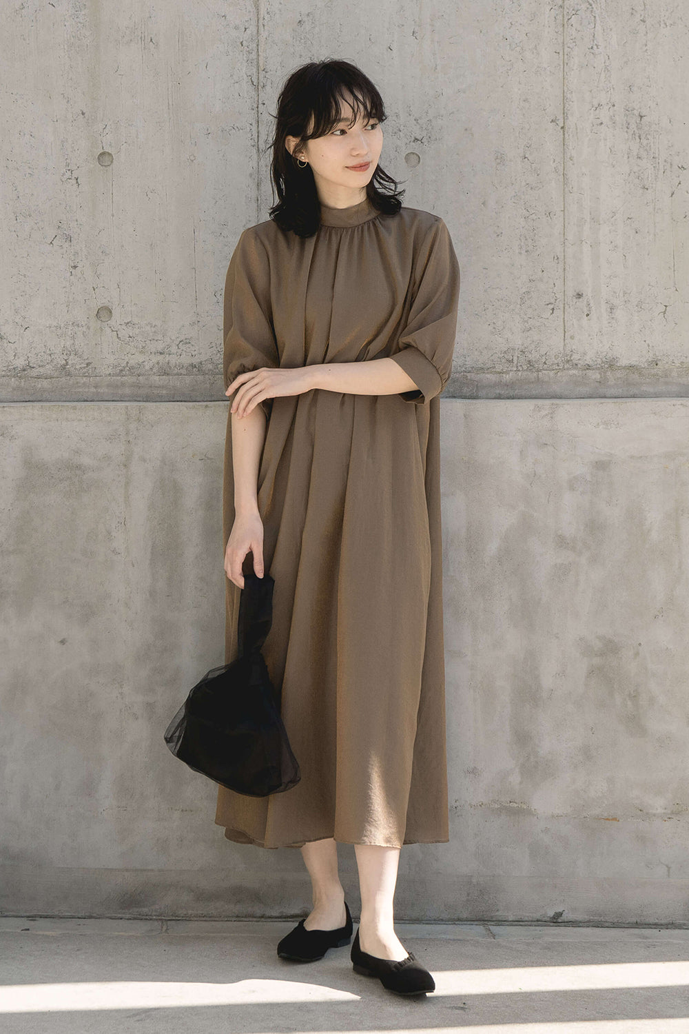 kaene シャンブレーAラインドレス / 100768 | モデル身長160cm 着用サイズ2