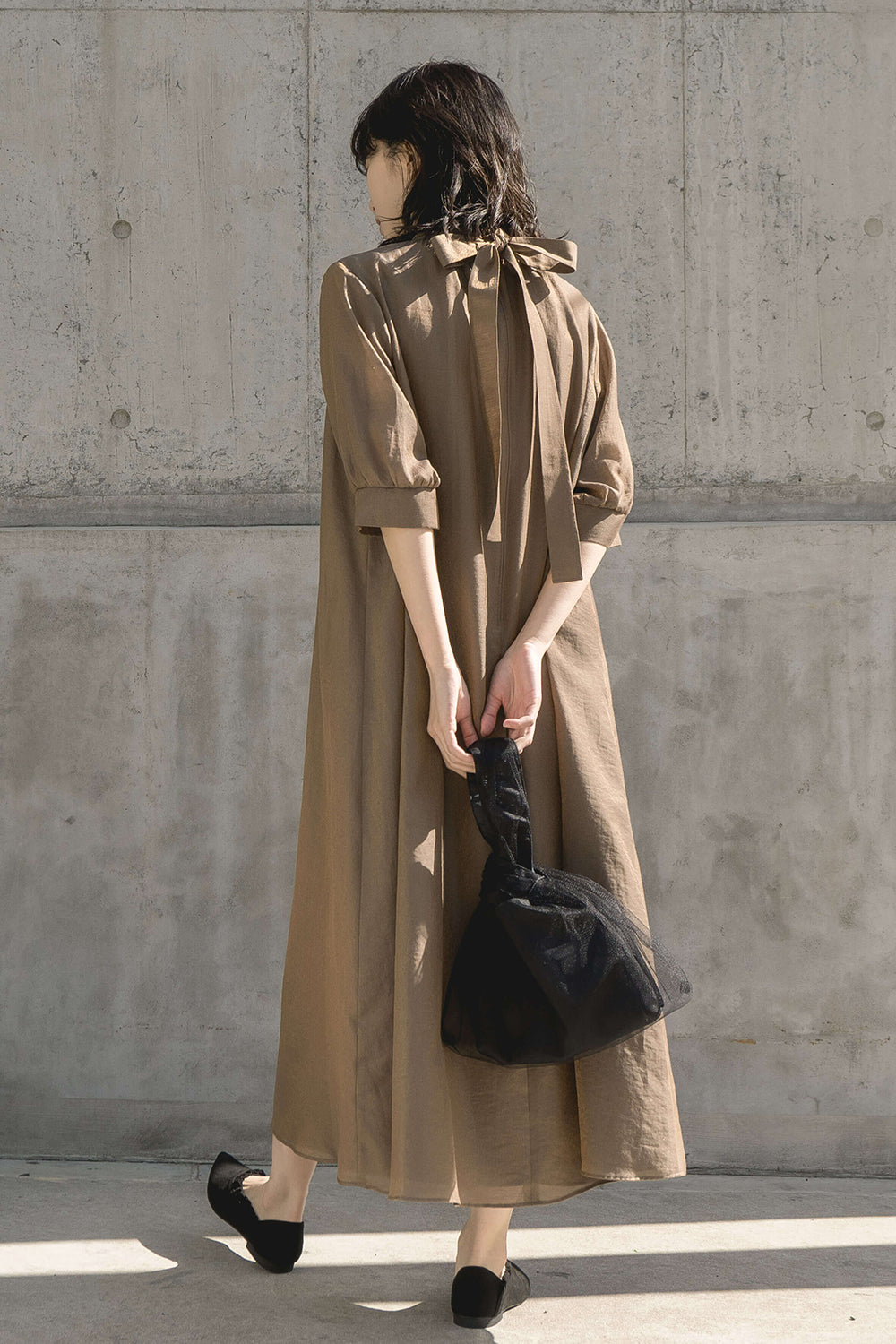 kaene シャンブレーAラインドレス / 100768 | モデル身長160cm 着用サイズ2