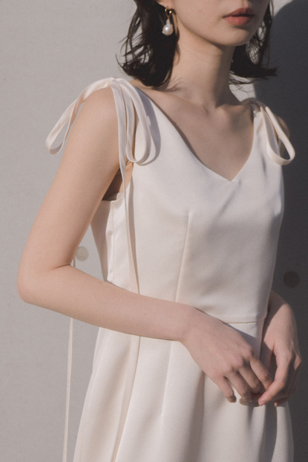 kaene サテンリボンドレス / 100855 | モデル身長160cm 着用サイズ34