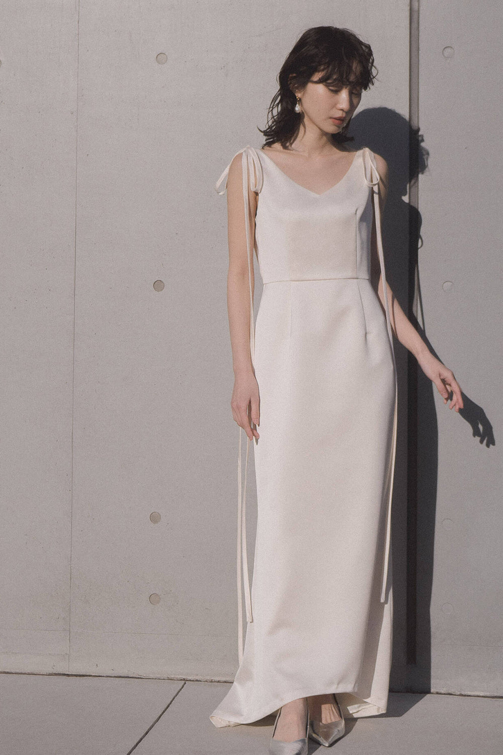 kaene サテンリボンドレス / 100855 | モデル身長160cm 着用サイズ34