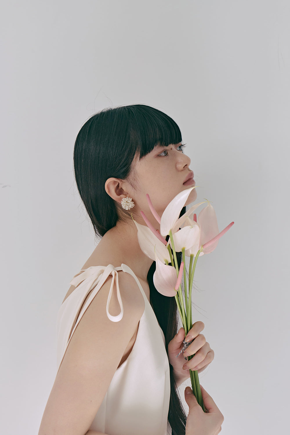 kaene サテンリボンドレス / 100855 | モデル身長165cm 着用サイズ36