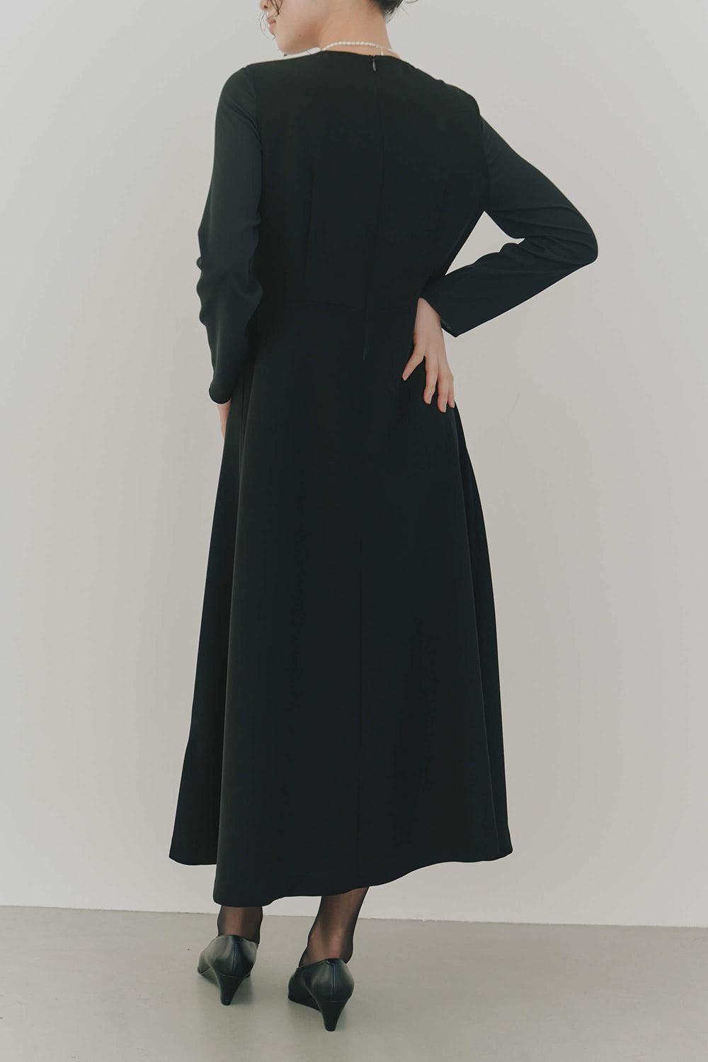 kaene シフォン合わせロングワンピース / 100647 | モデル身長166cm 着用サイズ38