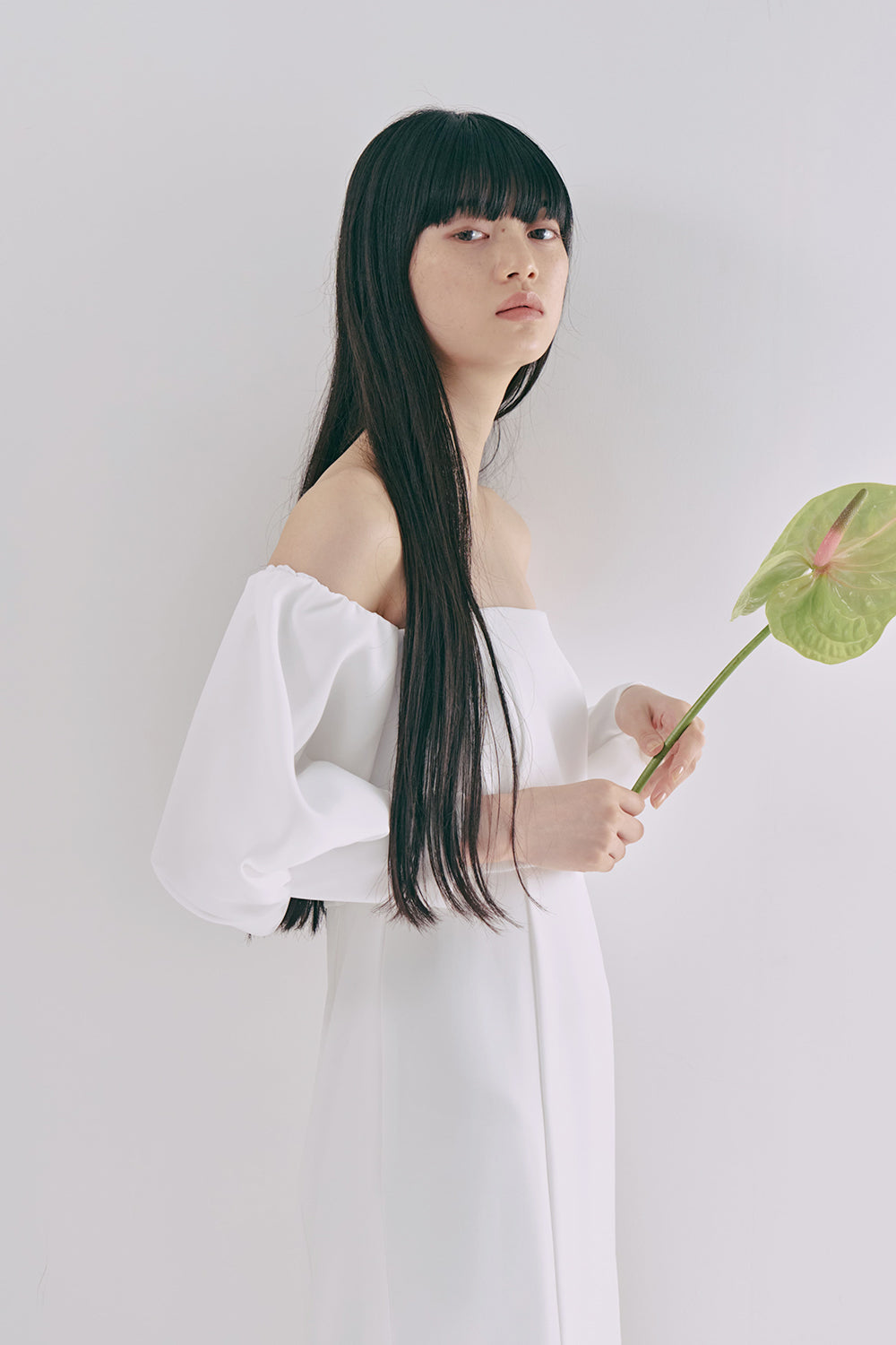 オフショルマーメイドドレス / 100828 kaene | モデル身長165cm 着用サイズ36