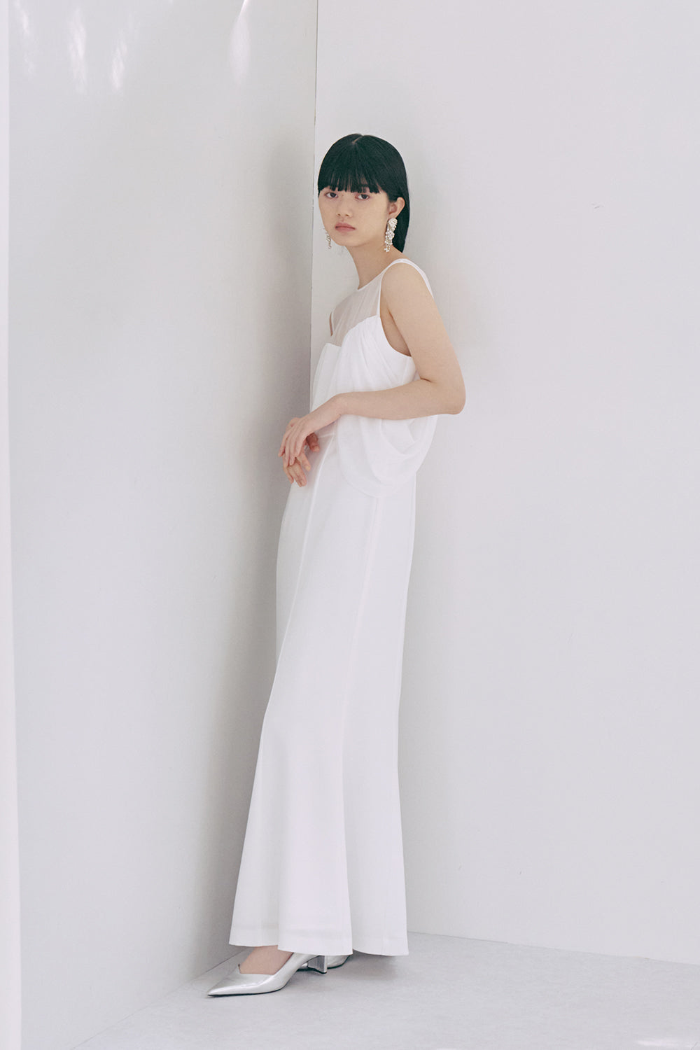 kaene ドレープスリーブドレス / 100884 | モデル身長165cm 着用サイズ36