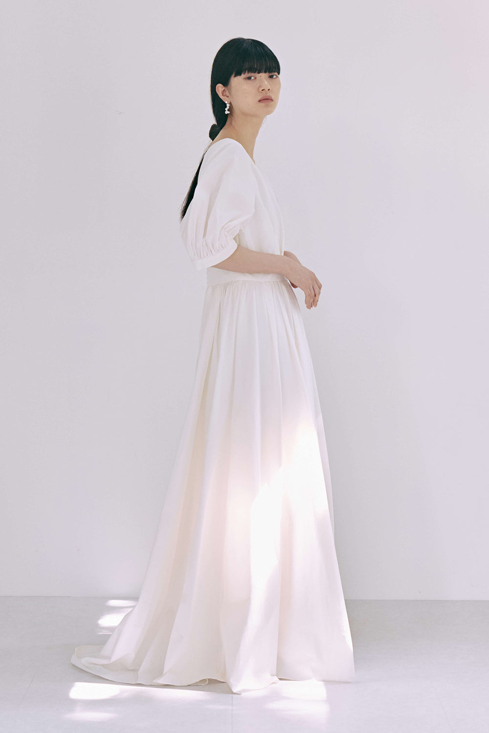 kaene タフタカシュクールドレス / 100725 | モデル身長165cm 着用サイズ38