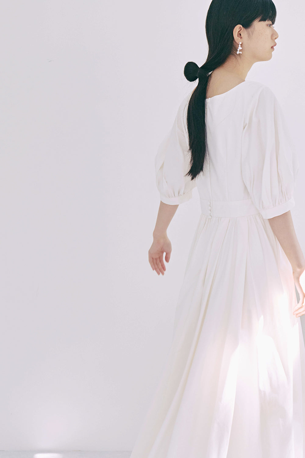 kaene タフタカシュクールドレス / 100725 | モデル身長165cm 着用サイズ38