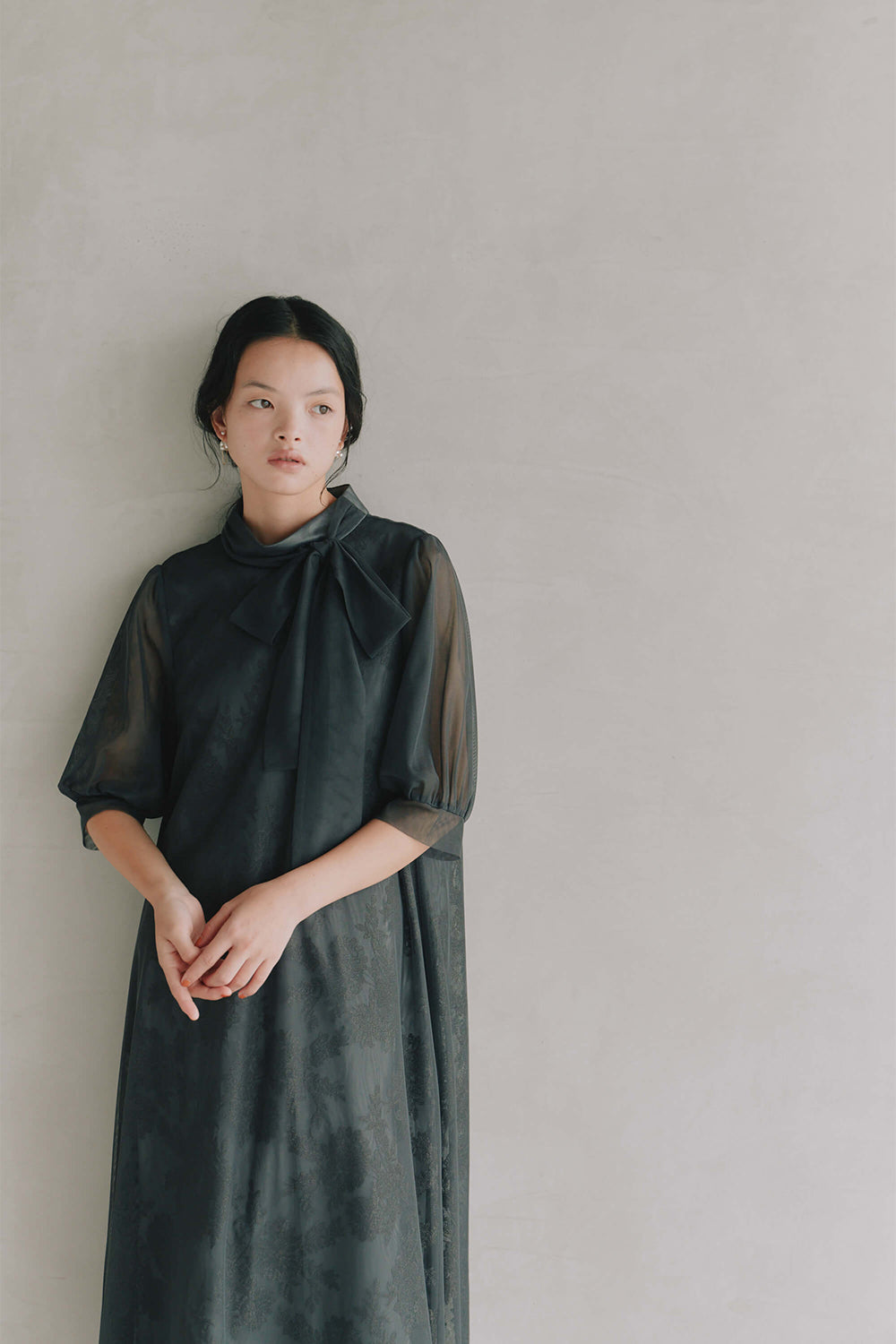 kaene チュールレースAラインドレス / 101099 | モデル身長165cm 着用サイズFREE