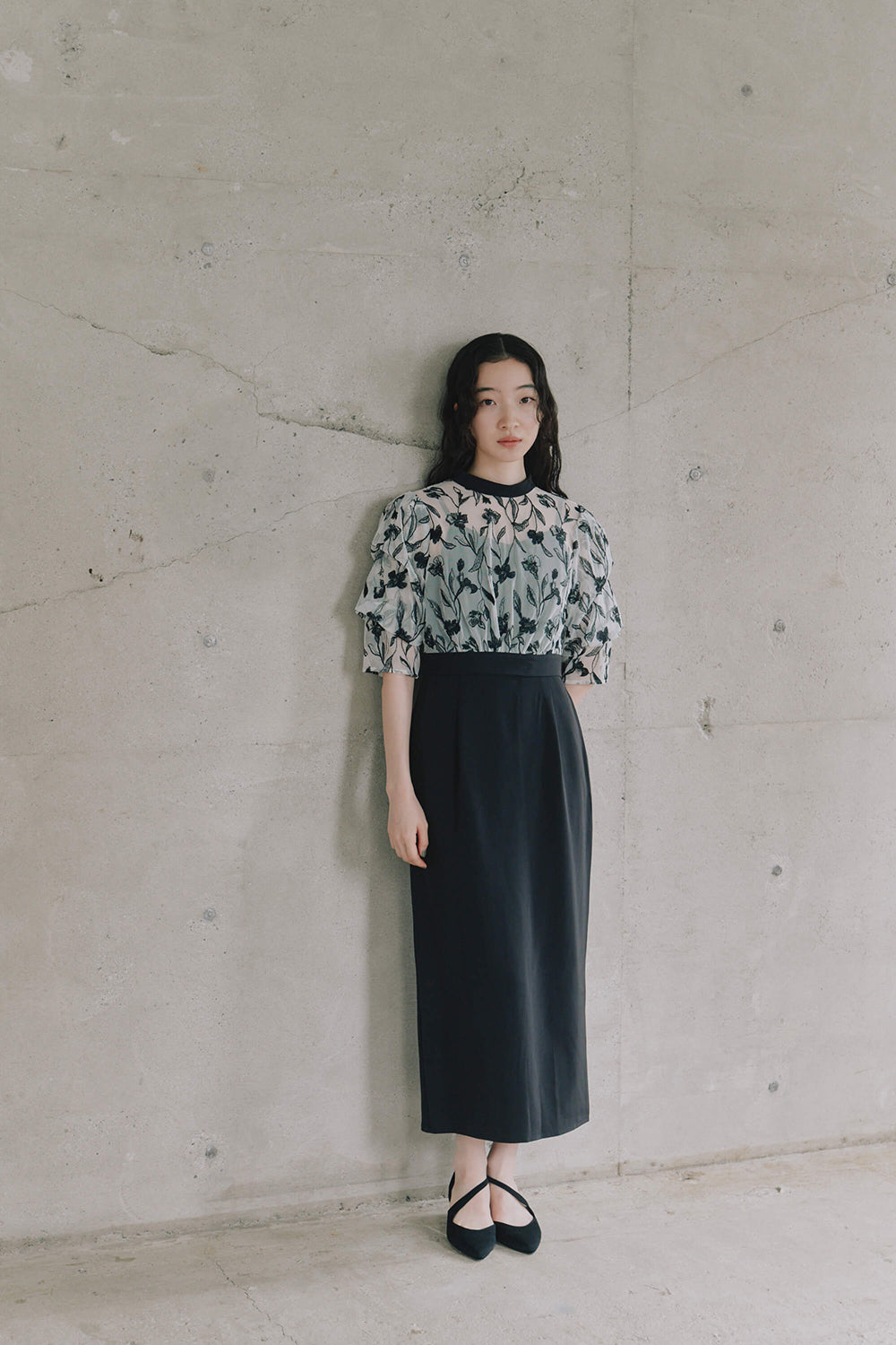 kaene 刺繍レースコンビネーションドレス / 101102 | モデル身長164cm 着用サイズM