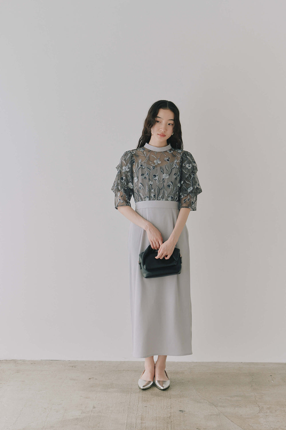 kaene 刺繍レースコンビネーションドレス / 101102 | モデル身長164cm 着用サイズS