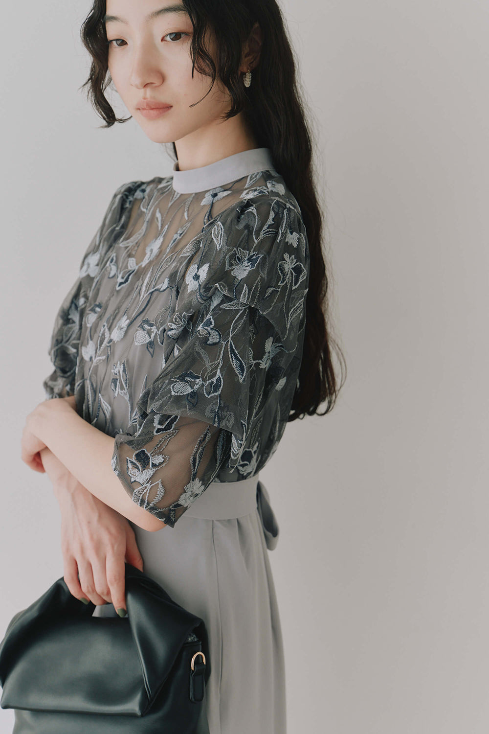 kaene 刺繍レースコンビネーションドレス / 101102 | モデル身長164cm 着用サイズS