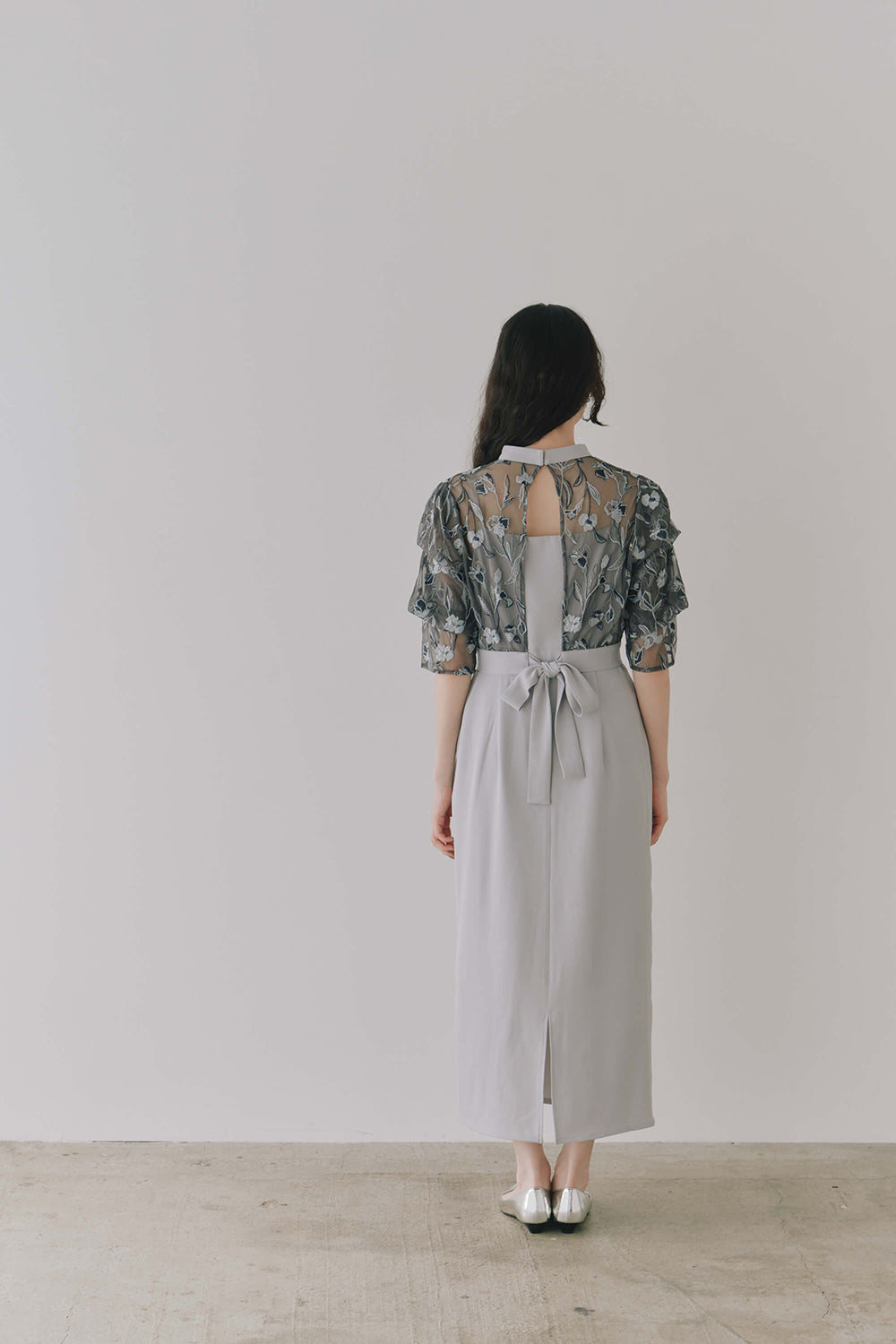 kaene 刺繍レースコンビネーションドレス / 101102 | モデル身長164cm 着用サイズS