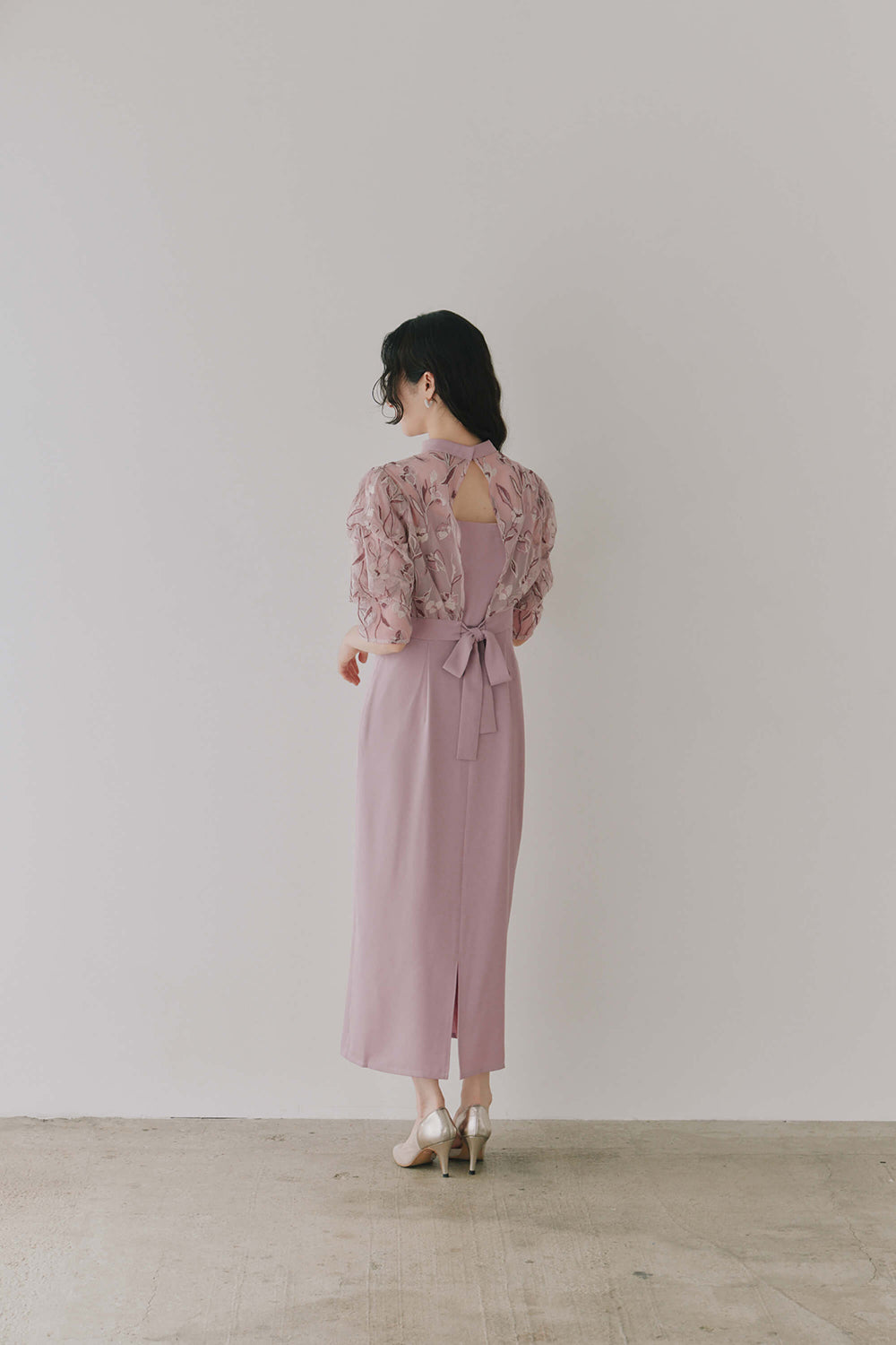 kaene 刺繍レースコンビネーションドレス / 101102 | モデル身長164cm 着用サイズS