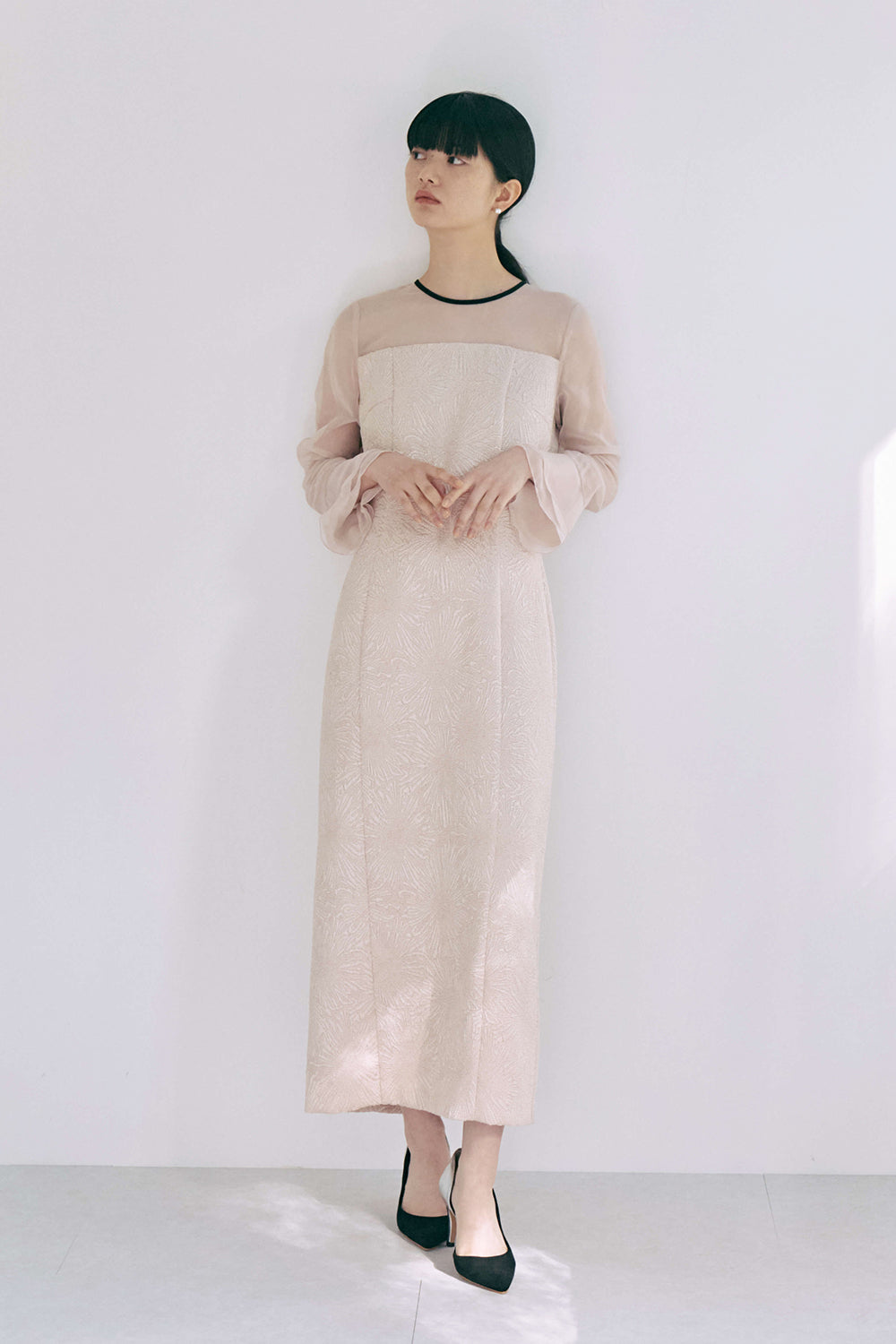 kaene フラワージャガードドレス / 100910 | モデル身長165cm 着用サイズ38
