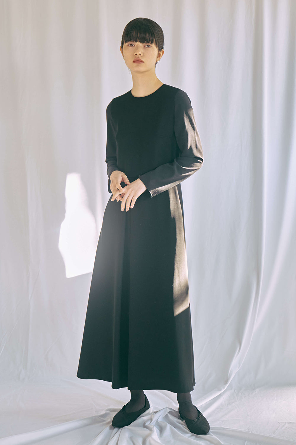 kaene シフォン合わせロングワンピース / 100647 | モデル身長165cm 着用サイズ36