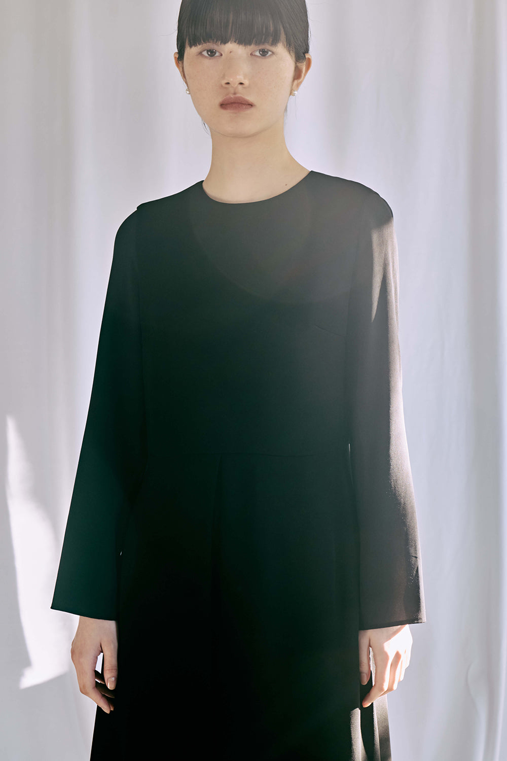 kaene シフォン合わせロングワンピース / 100647 | モデル身長165cm 着用サイズ36