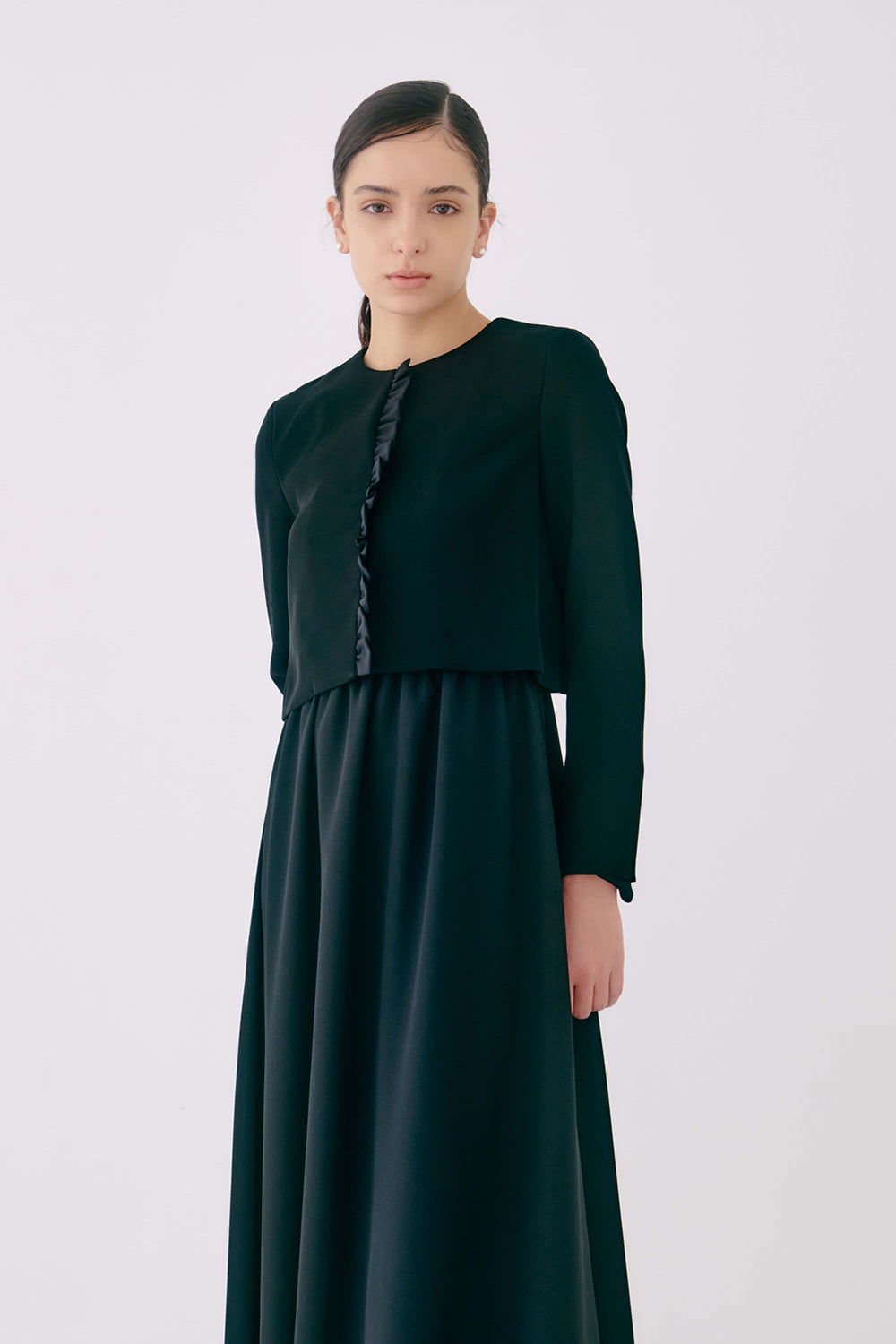 kaene シフォンフリルジャケット / 005312 | モデル身長170cm 着用サイズ36