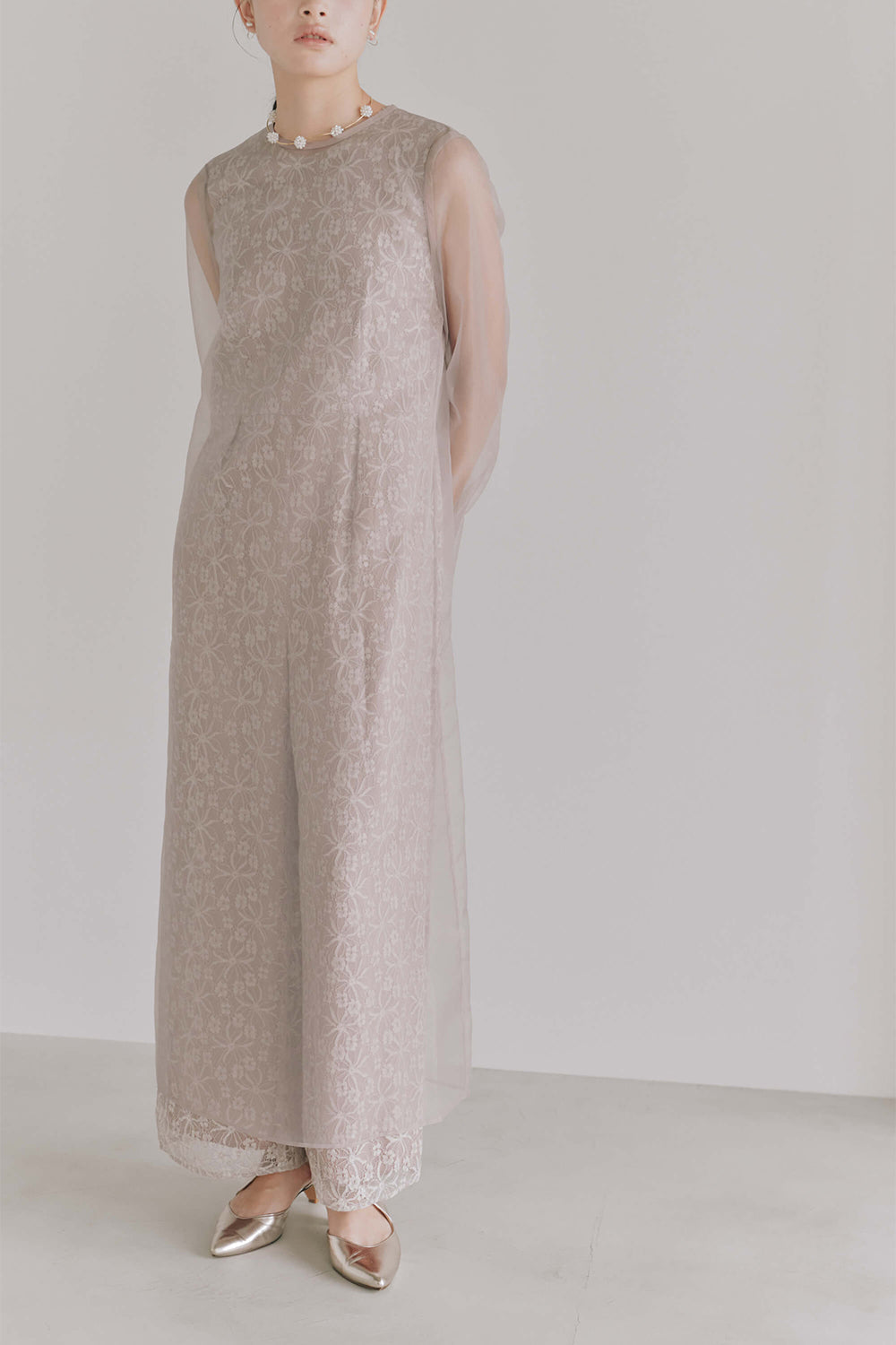 シアーレイヤードオールインワン / 100832 kaene | モデル身長165cm 着用サイズ38