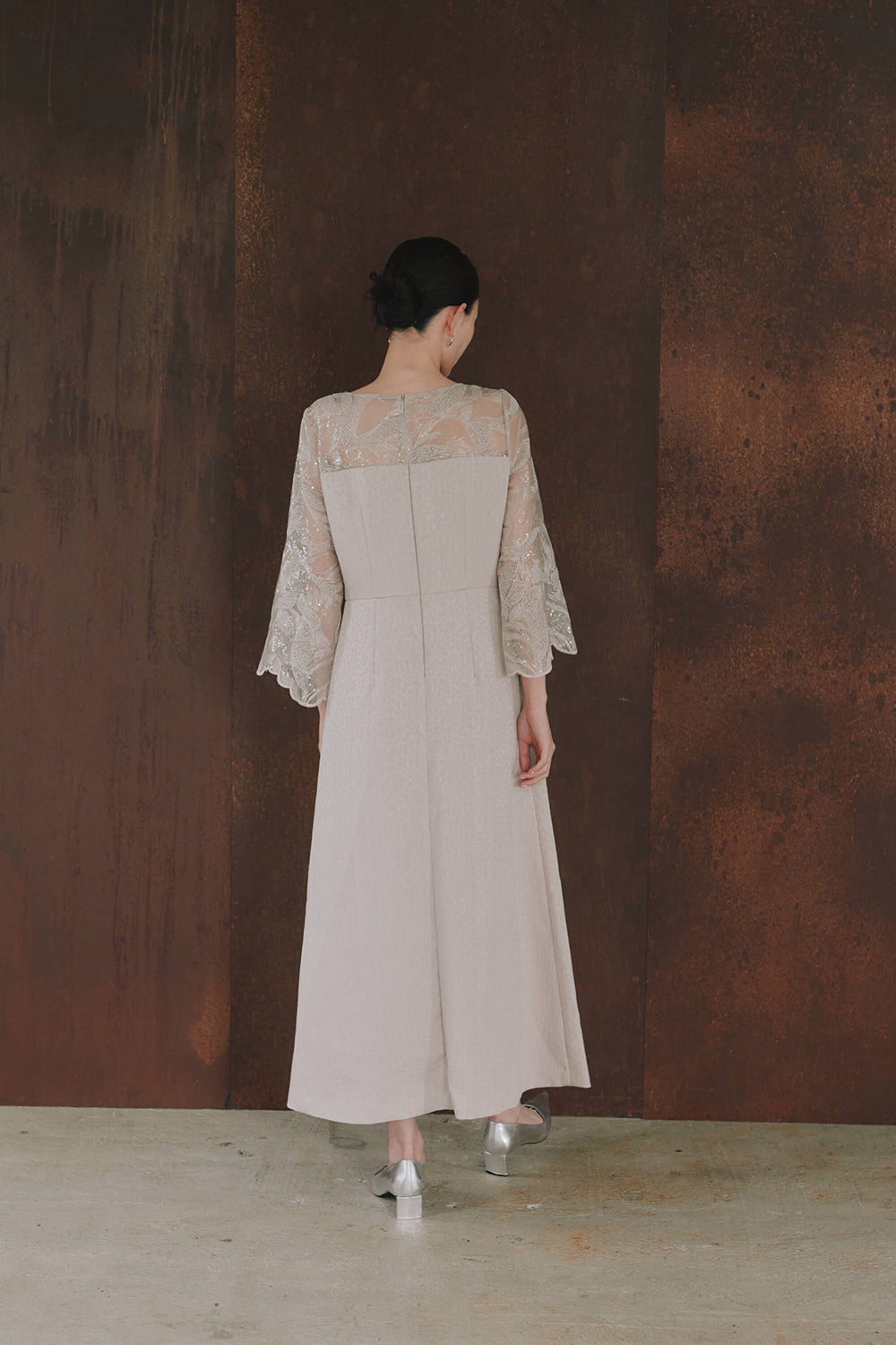 kaene ブリエレースジャカードコンビドレス / 101121 | モデル身長172cm 着用サイズM(38)