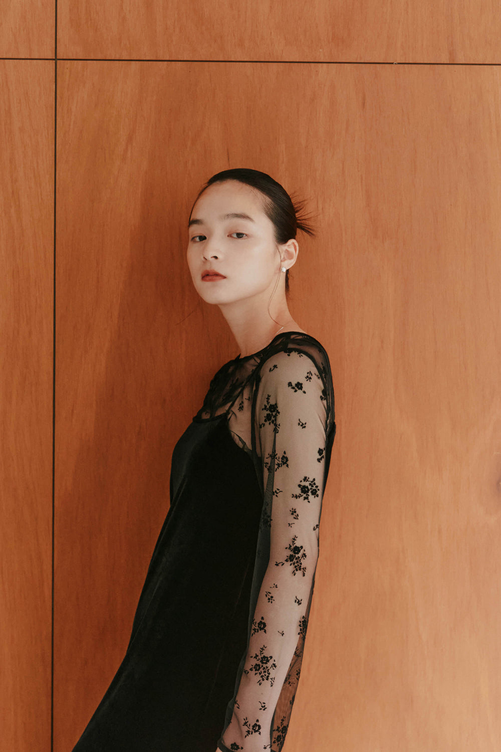 kaene フロッキーベロア2wayドレス / 100981 | モデル身長163cm 着用サイズ38