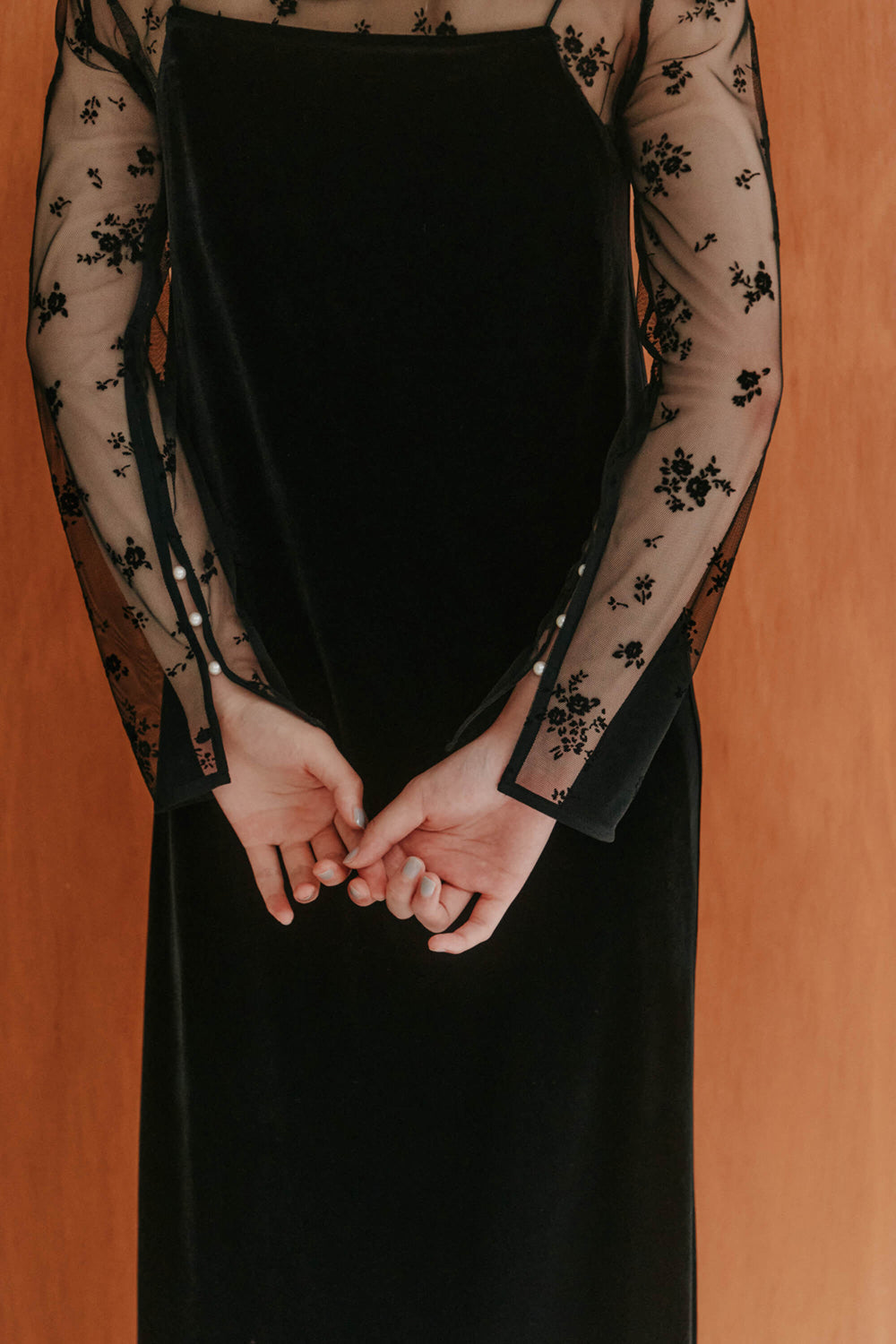 kaene フロッキーベロア2wayドレス / 100981 | モデル身長163cm 着用サイズ38