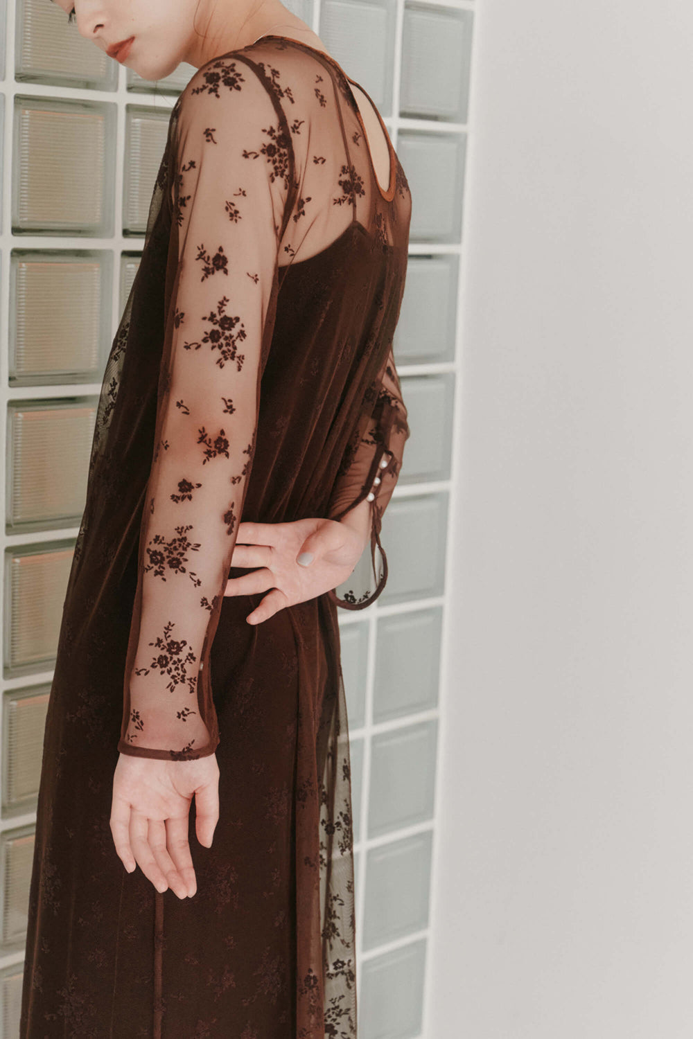 kaene フロッキーベロア2wayドレス / 100981 | モデル身長163cm 着用サイズ36