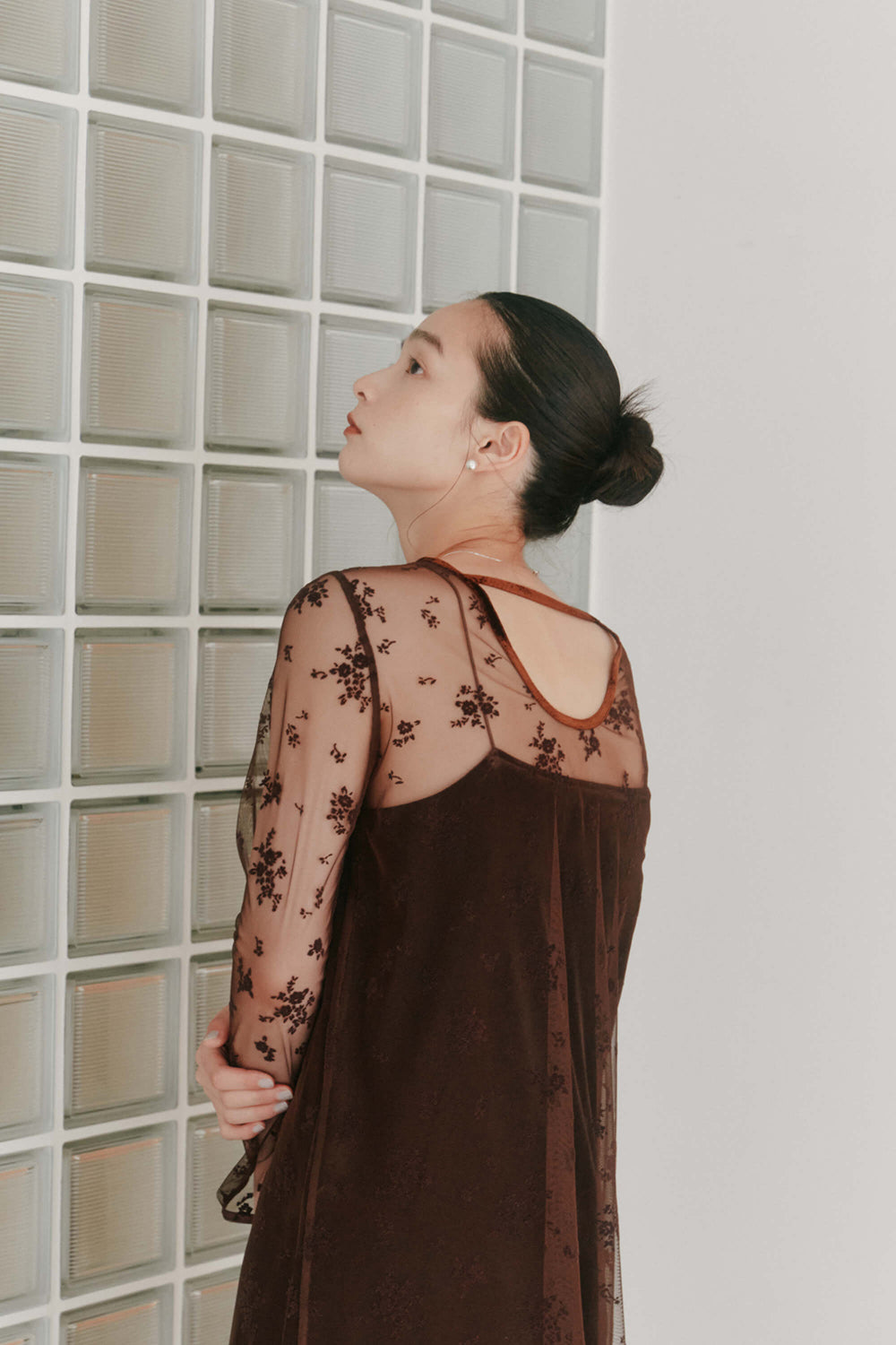 kaene フロッキーベロア2wayドレス / 100981 | モデル身長163cm 着用サイズ36