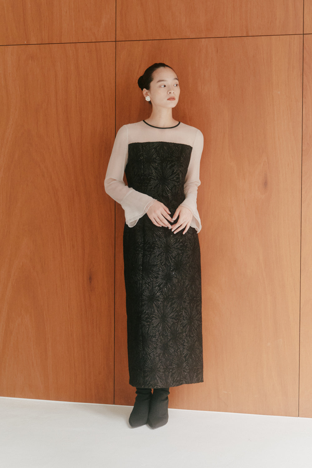 kaene フラワージャガードドレス / 100910 | モデル身長163cm 着用サイズ38