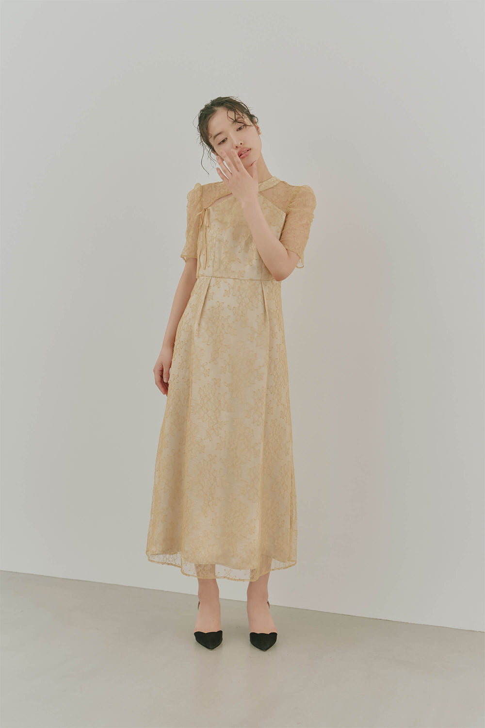 kaene マオカラーレースワンピース / 101041 | モデル身長166cm 着用サイズS(36)