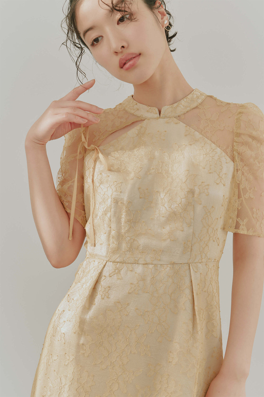 kaene マオカラーレースワンピース / 101041 | モデル身長166cm 着用サイズS(36)