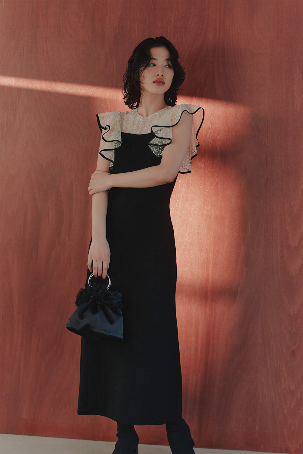 kaene パイピングレースドッキングニットワンピース / 101009 | モデル身長166cm 着用サイズ38