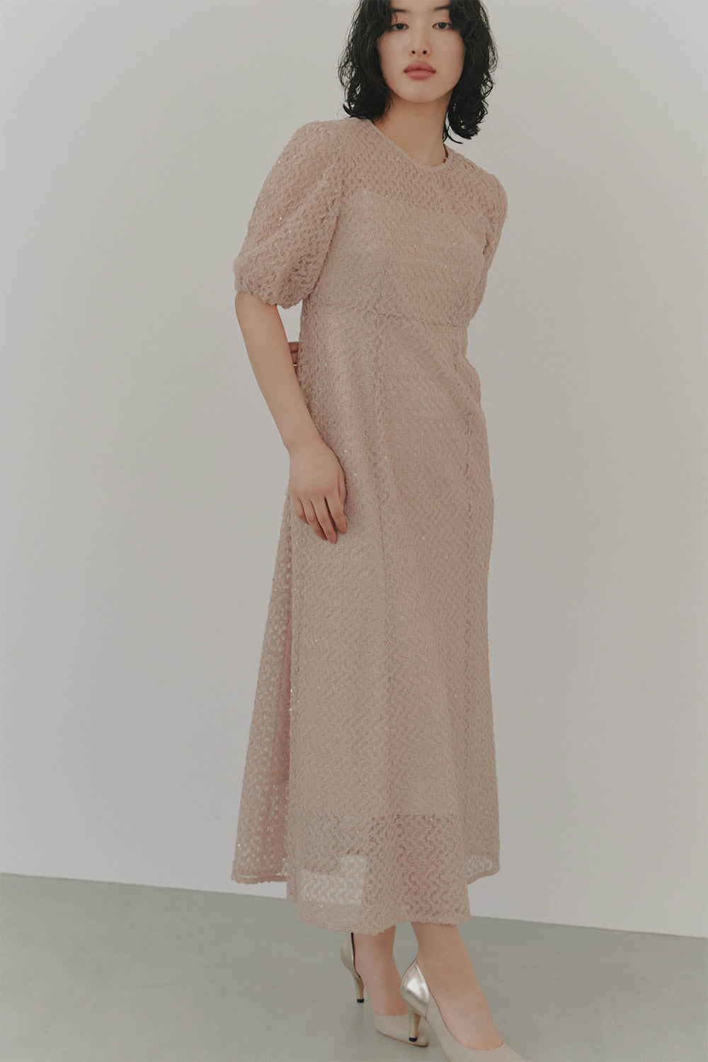 kaene スパンコールレースドレス / 101006 | モデル身長166cm 着用サイズ38 ※実際はペチコートの丈が5cm長くなります。