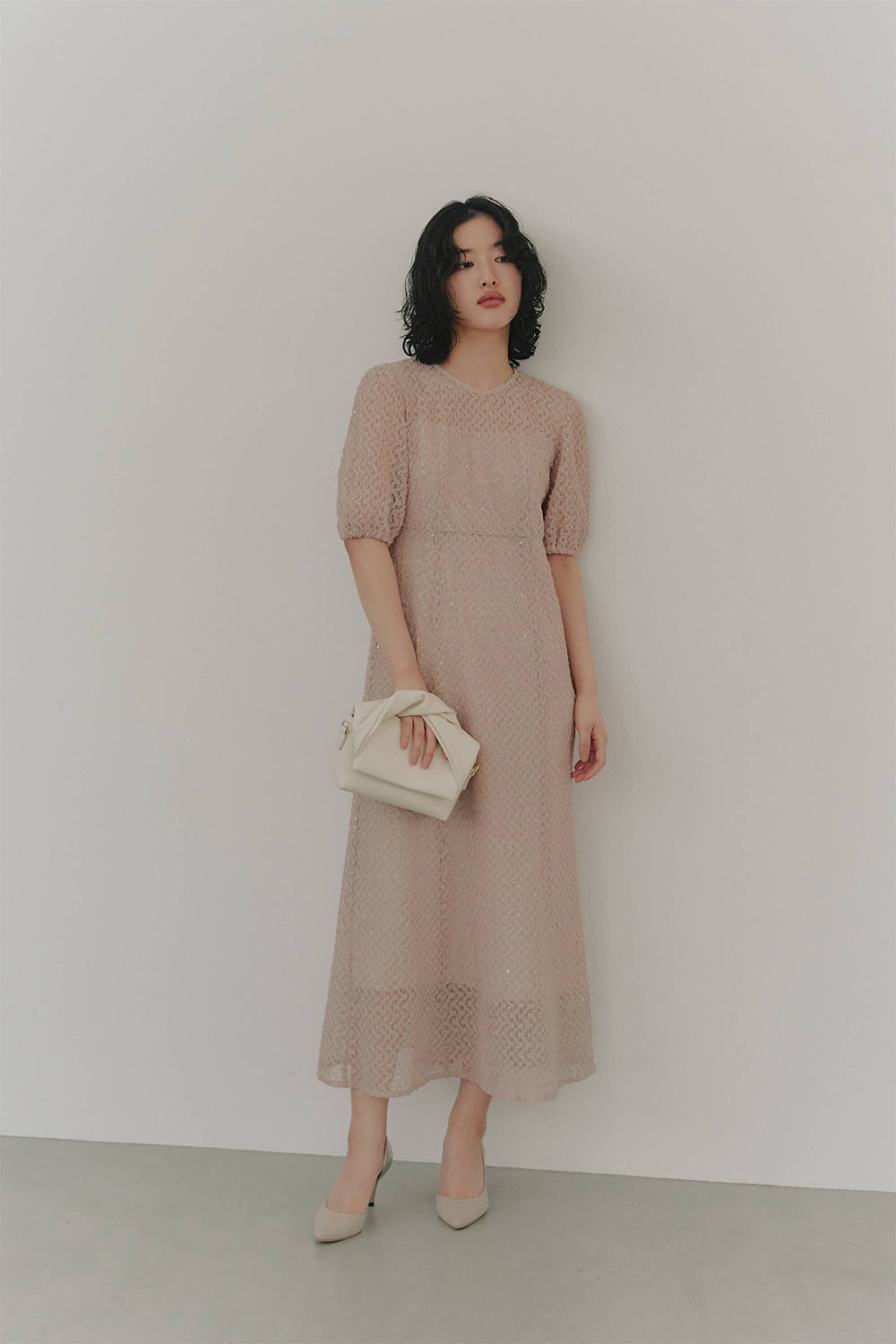 kaene スパンコールレースドレス / 101006 | モデル身長166cm 着用サイズ38 ※実際はペチコートの丈が5cm長くなります。