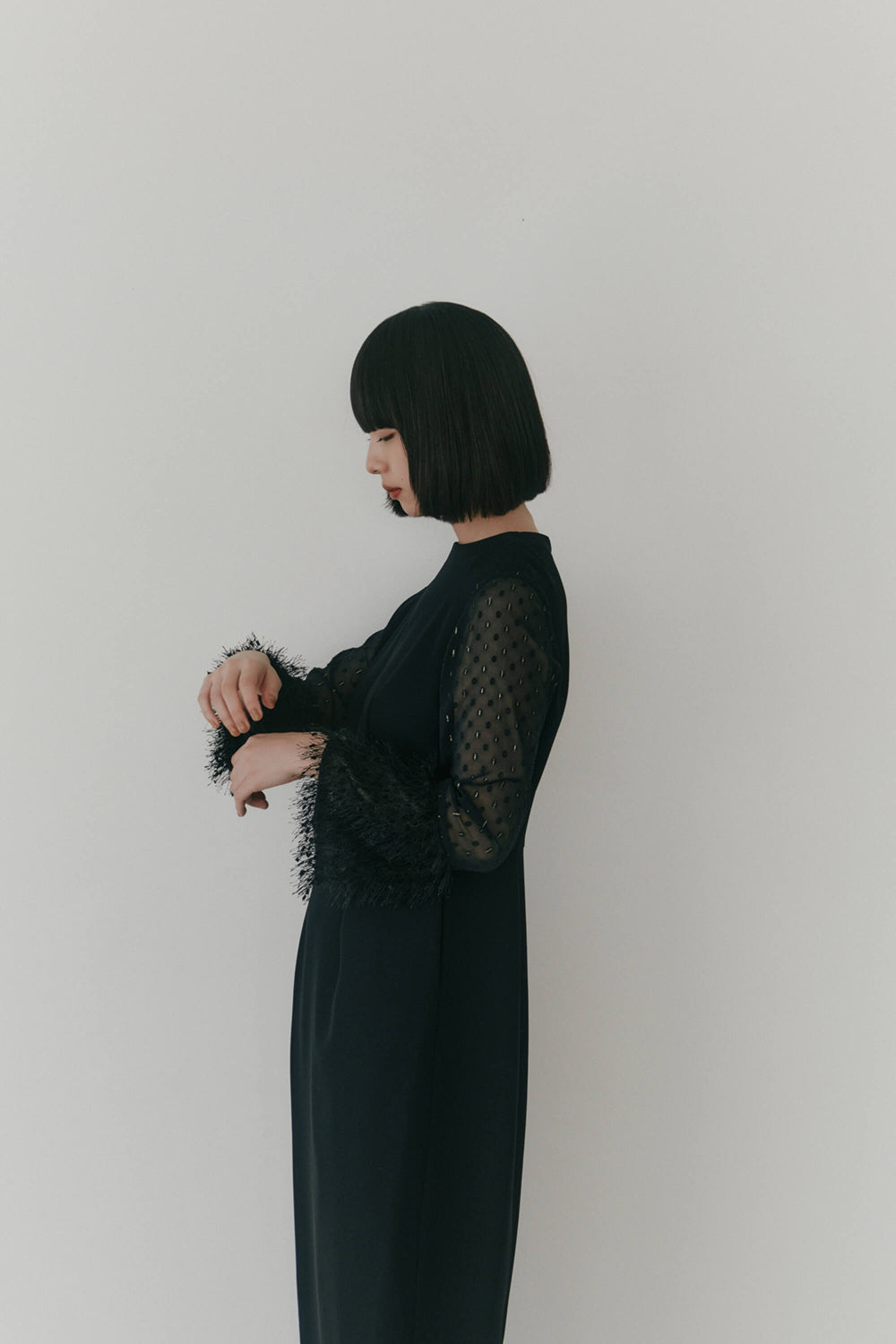 kaene ジャガードスリーブドレス / 100906 | モデル身長167cm 着用サイズ38