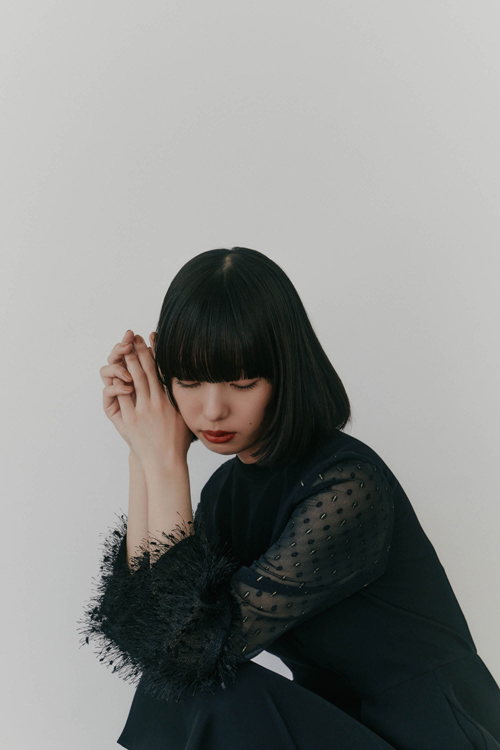 kaene ジャガードスリーブドレス / 100906 | モデル身長167cm 着用サイズ38