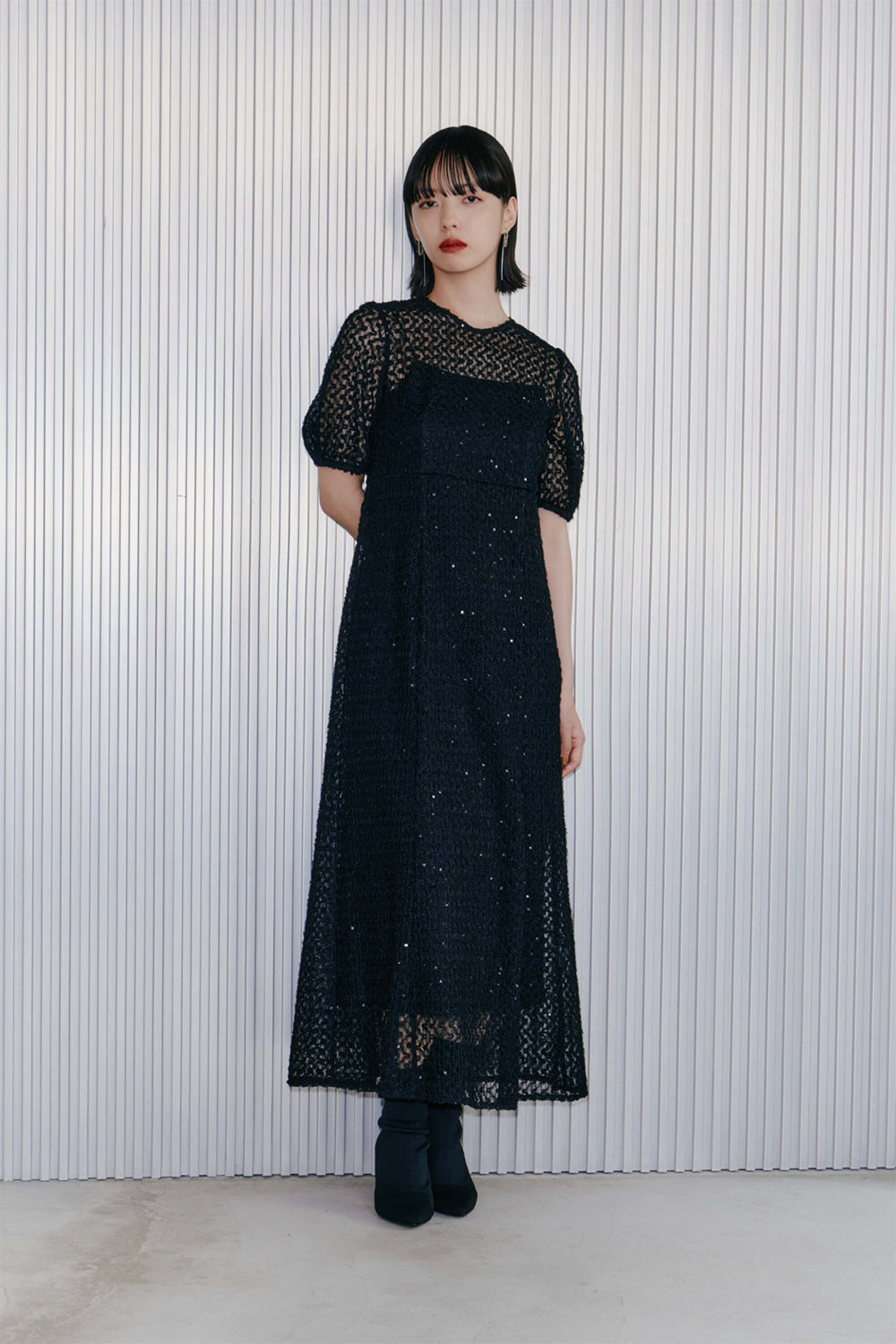 kaene スパンコールレースドレス / 101006 | モデル身長167cm 着用サイズ38 ※実際はペチコートの丈が5cm長くなります。
