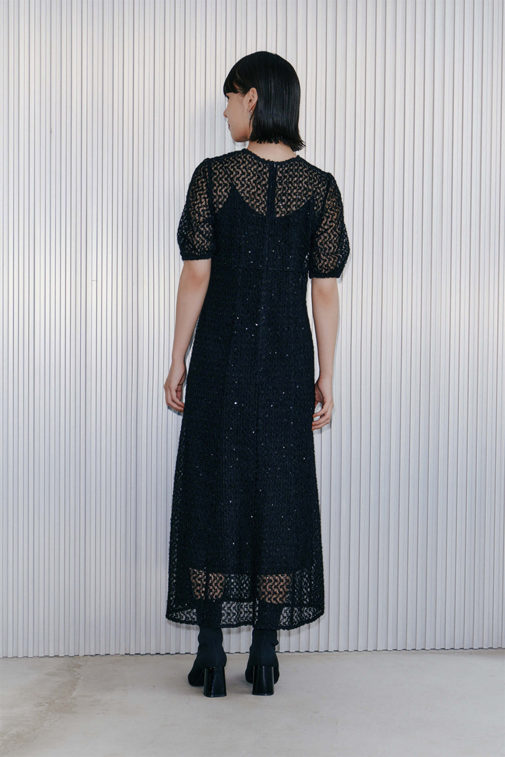 kaene スパンコールレースドレス / 101006 | モデル身長167cm 着用サイズ38 ※実際はペチコートの丈が5cm長くなります。