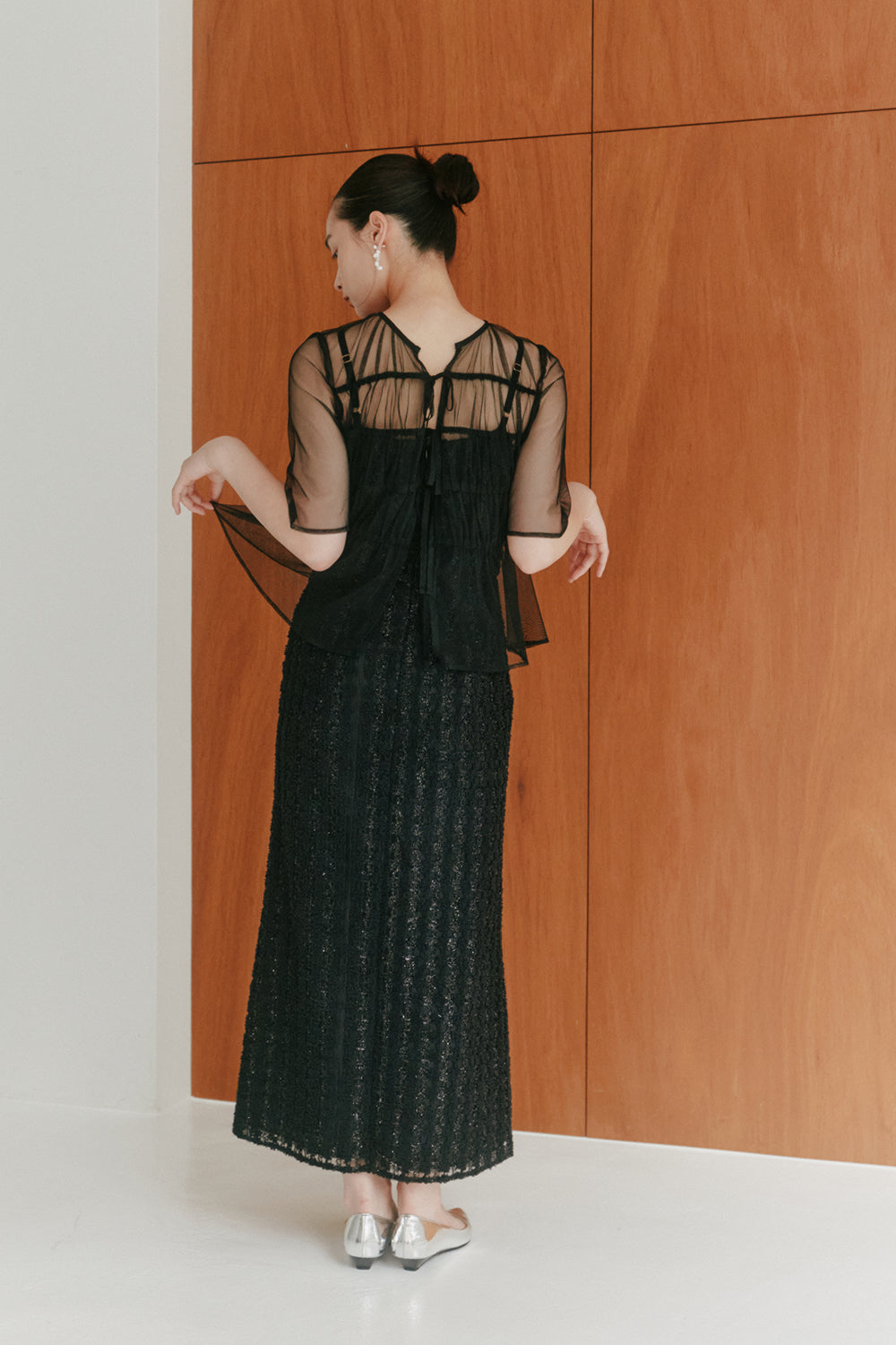 kaene チュールブラウス×ラメツイードドレス / 100912 | モデル身長163cm 着用サイズ36
