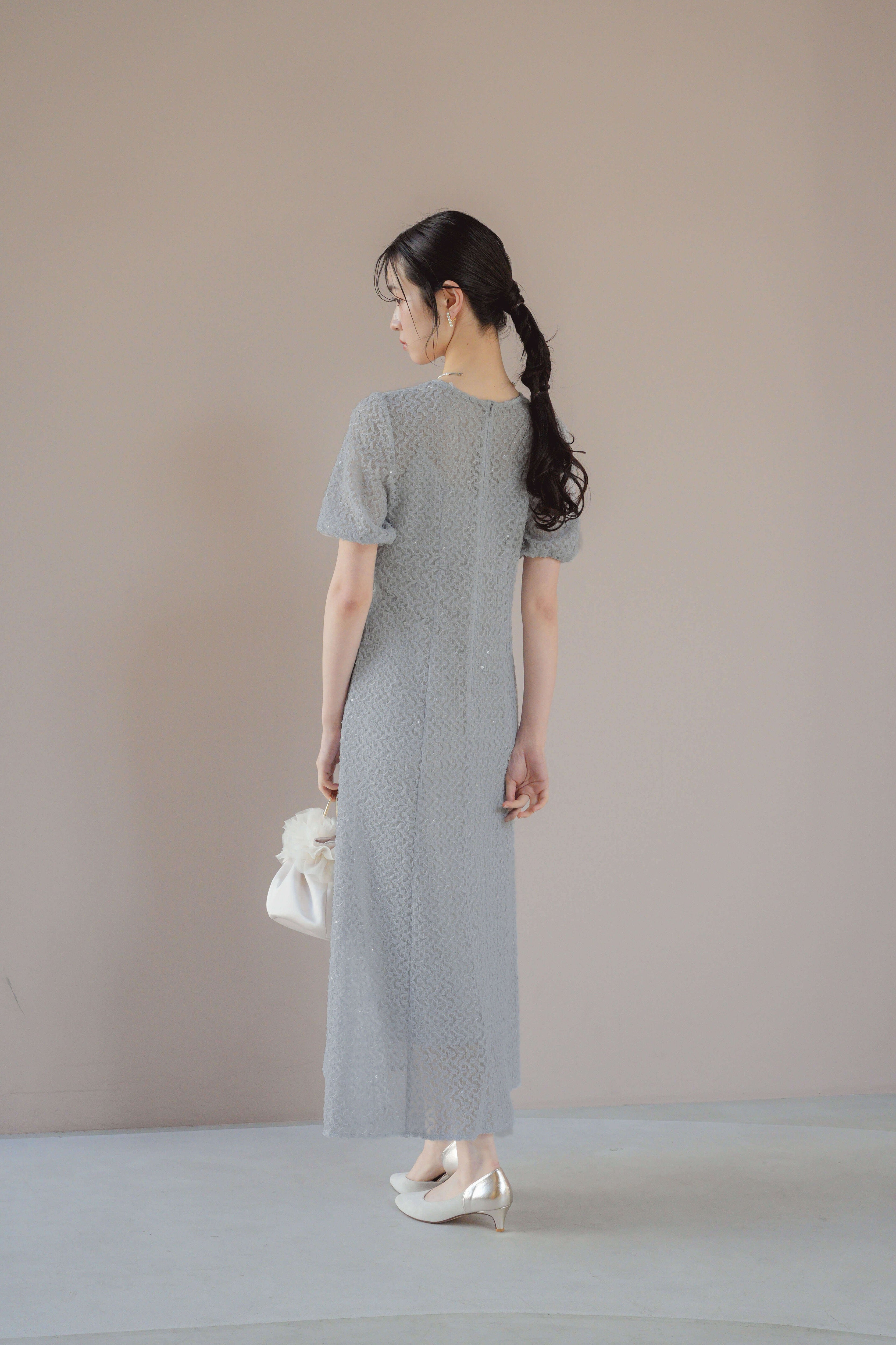 kaene スパンコールレースドレス / 101006 結婚式用ドレス sax | モデル身長170cm 着用サイズM(38)
