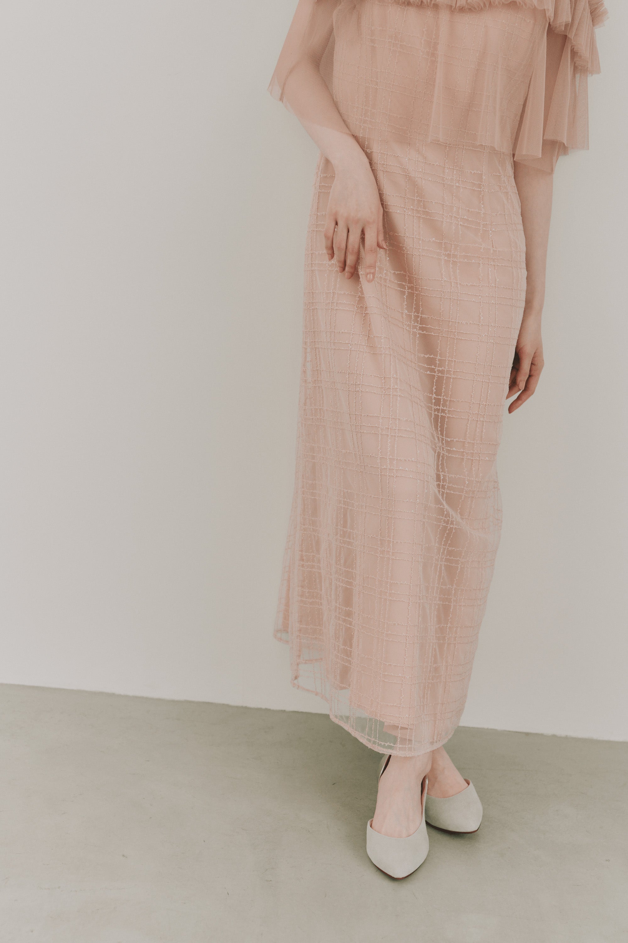 kaene フリルチュールドッキングドレス / 101135 結婚式用ドレス salmonpink | モデル身長161cm 着用サイズS(36)
