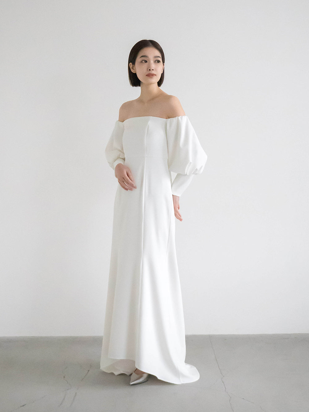 オフショルマーメイドドレス / 100828 kaene | モデル身長162cm 着用サイズ34